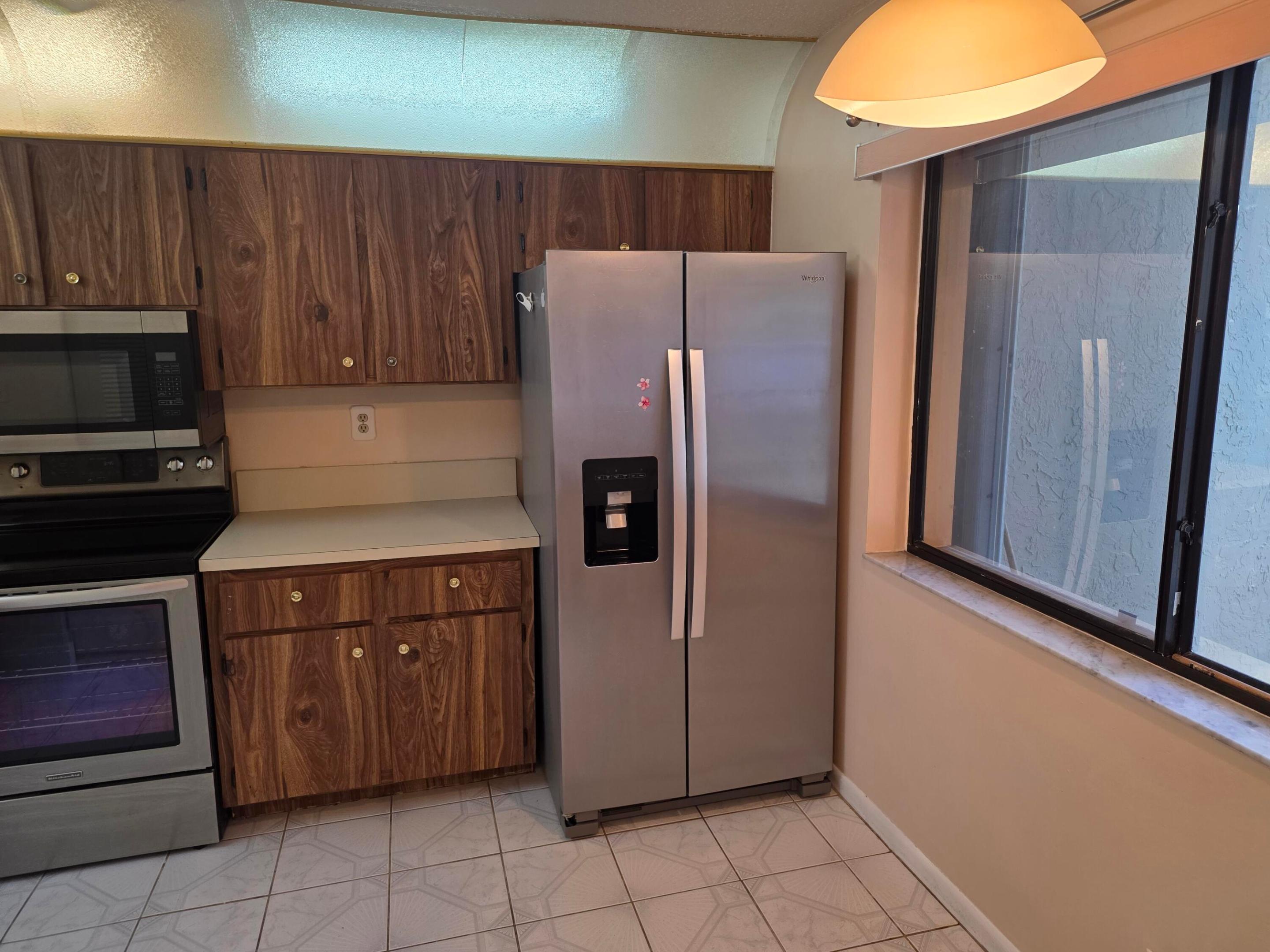 WINDWOOD ISLES CONDO - Residential Lease