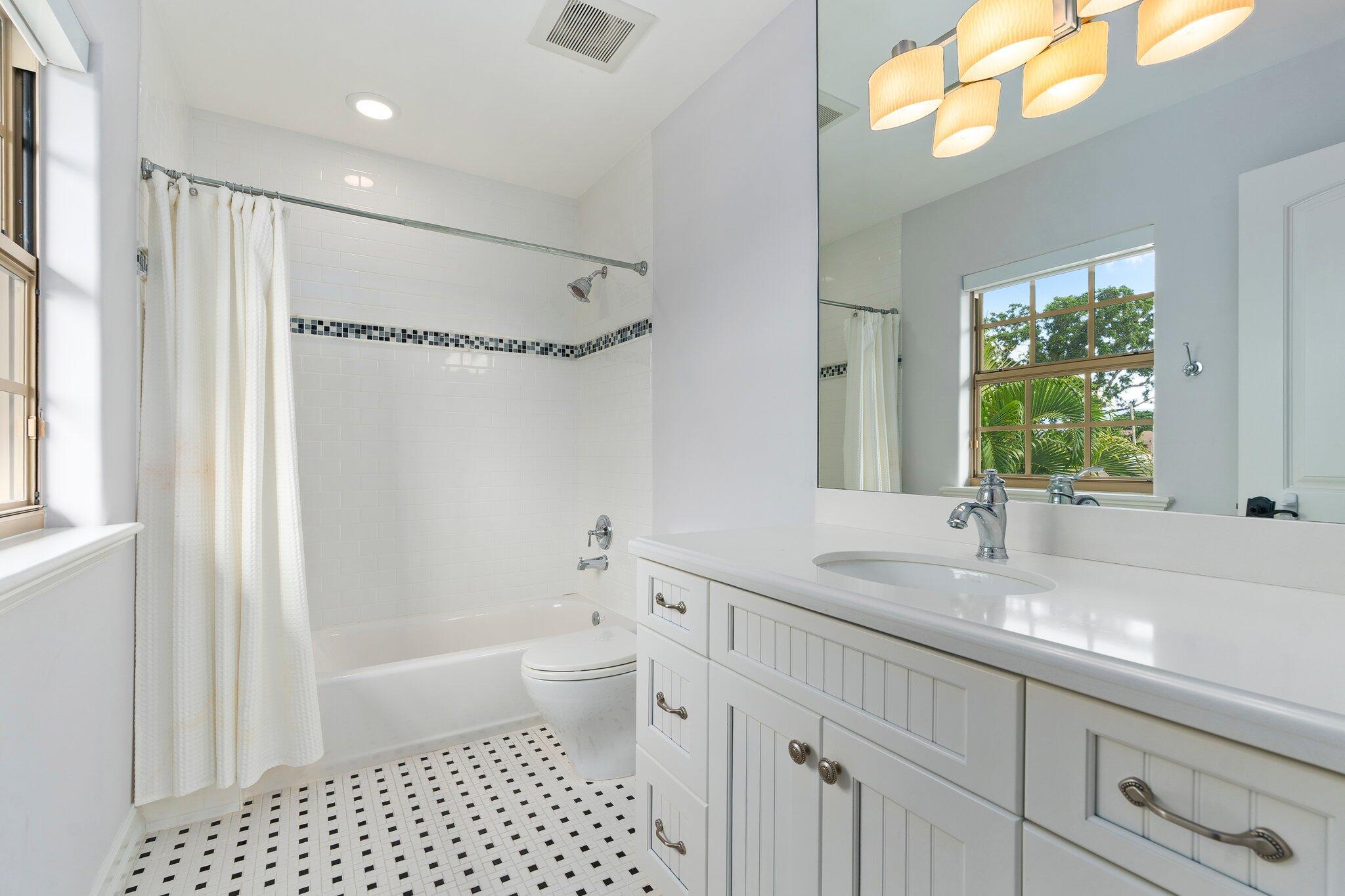 INTRACOASTAL PARK - Residential