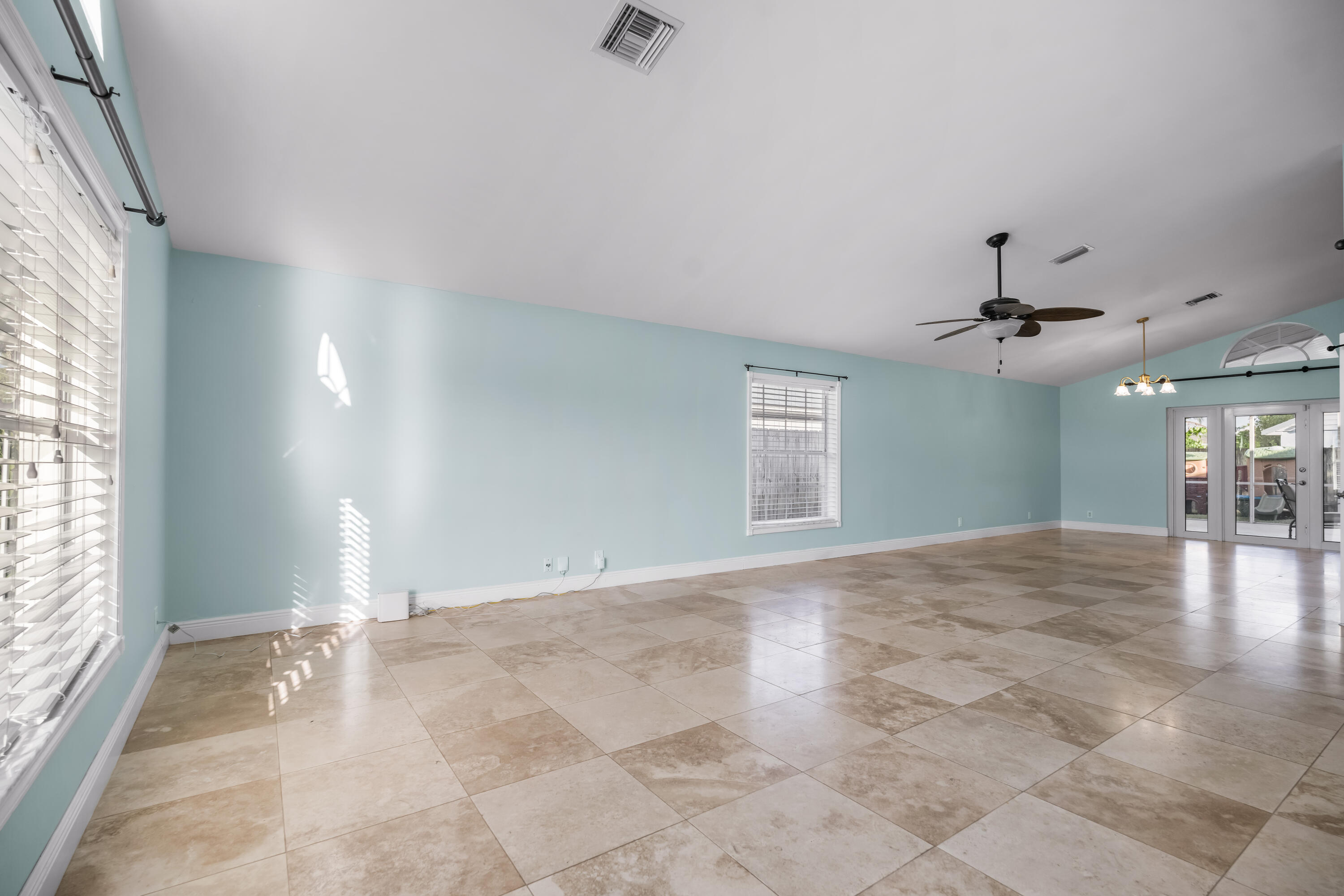 NORTH PALM BEACH HEIGHTS SEC 3 - Residential