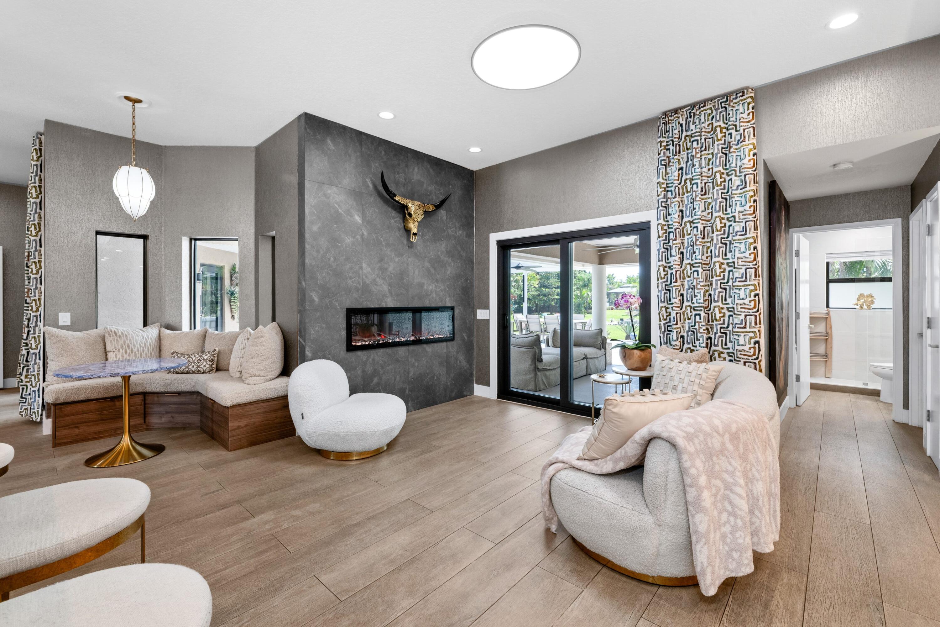 LOXAHATCHEE GROVES IN - Residential