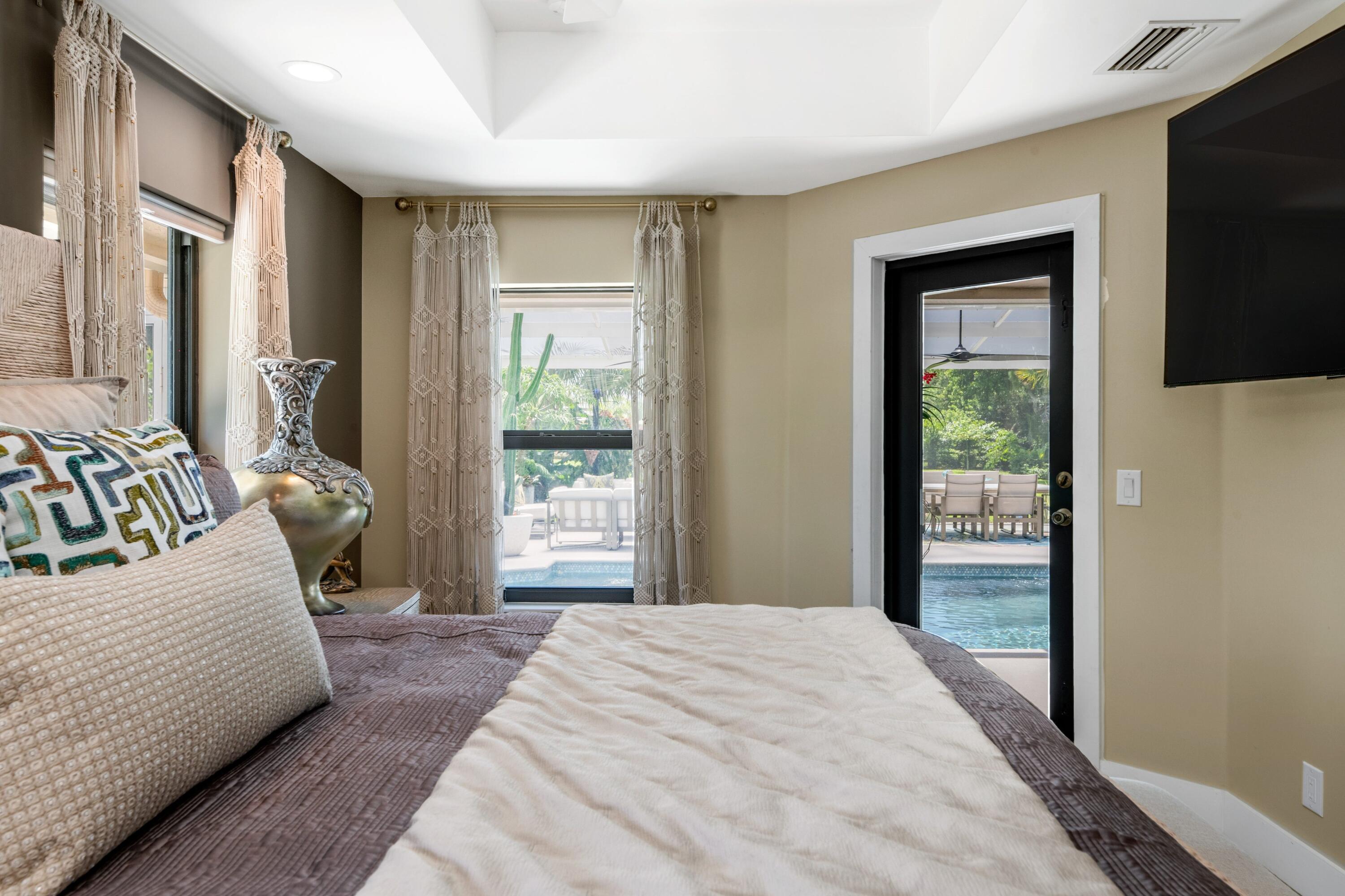 LOXAHATCHEE GROVES IN - Residential