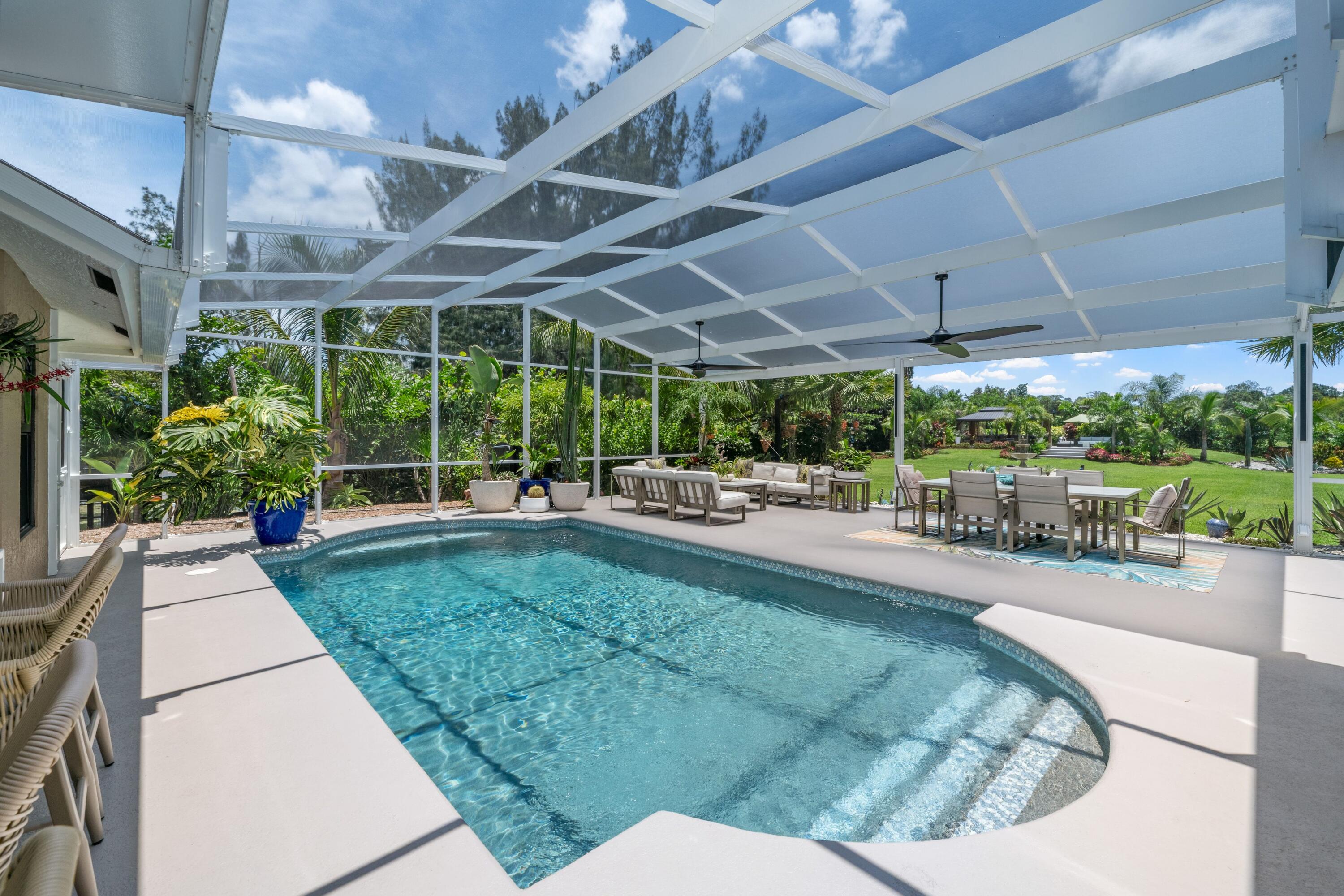 LOXAHATCHEE GROVES IN - Residential