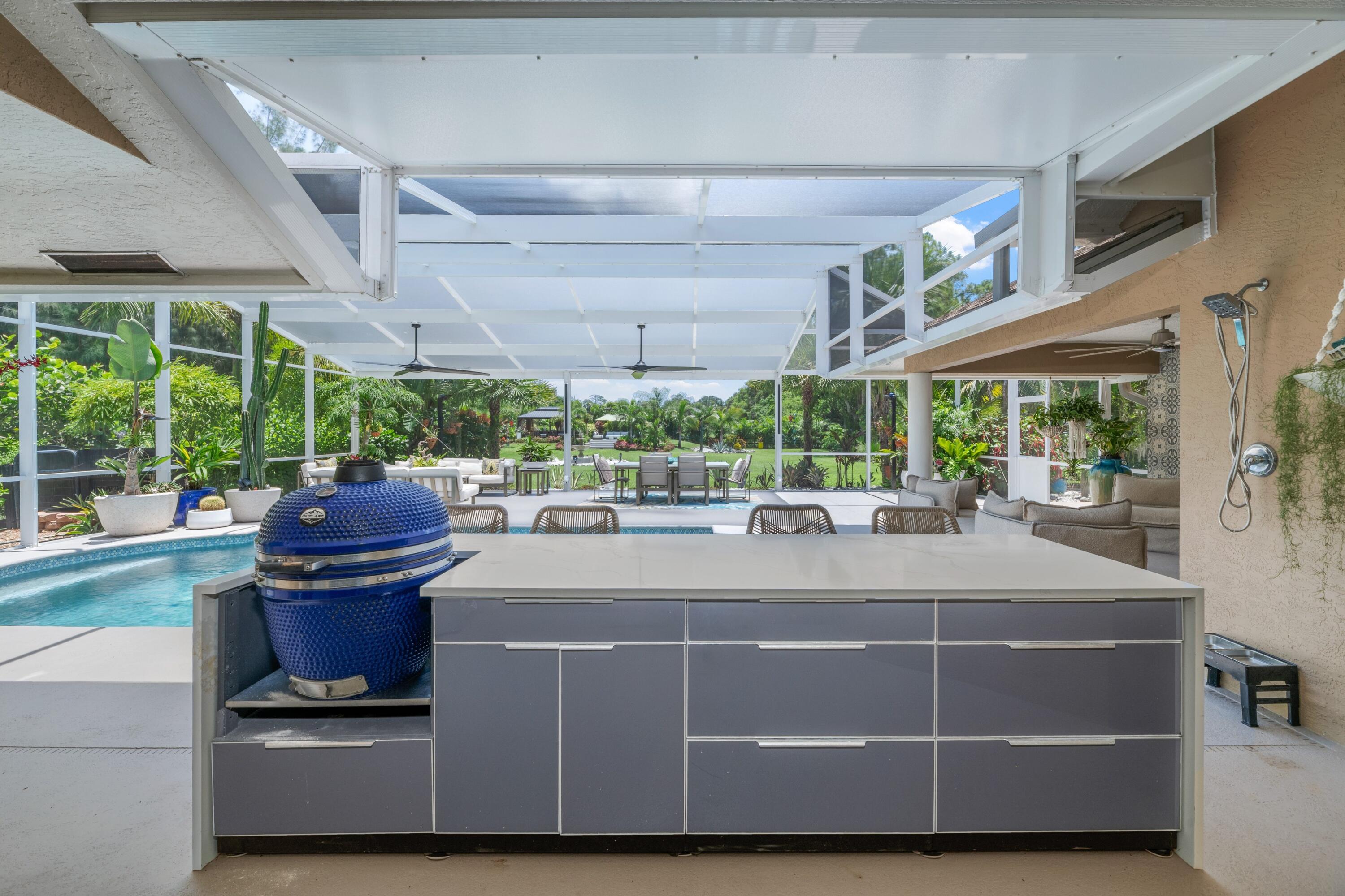 LOXAHATCHEE GROVES IN - Residential