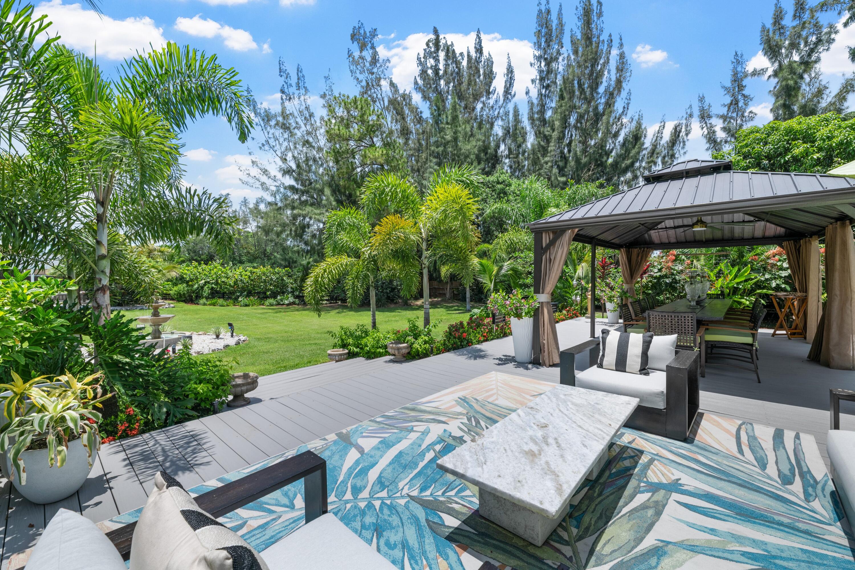 LOXAHATCHEE GROVES IN - Residential
