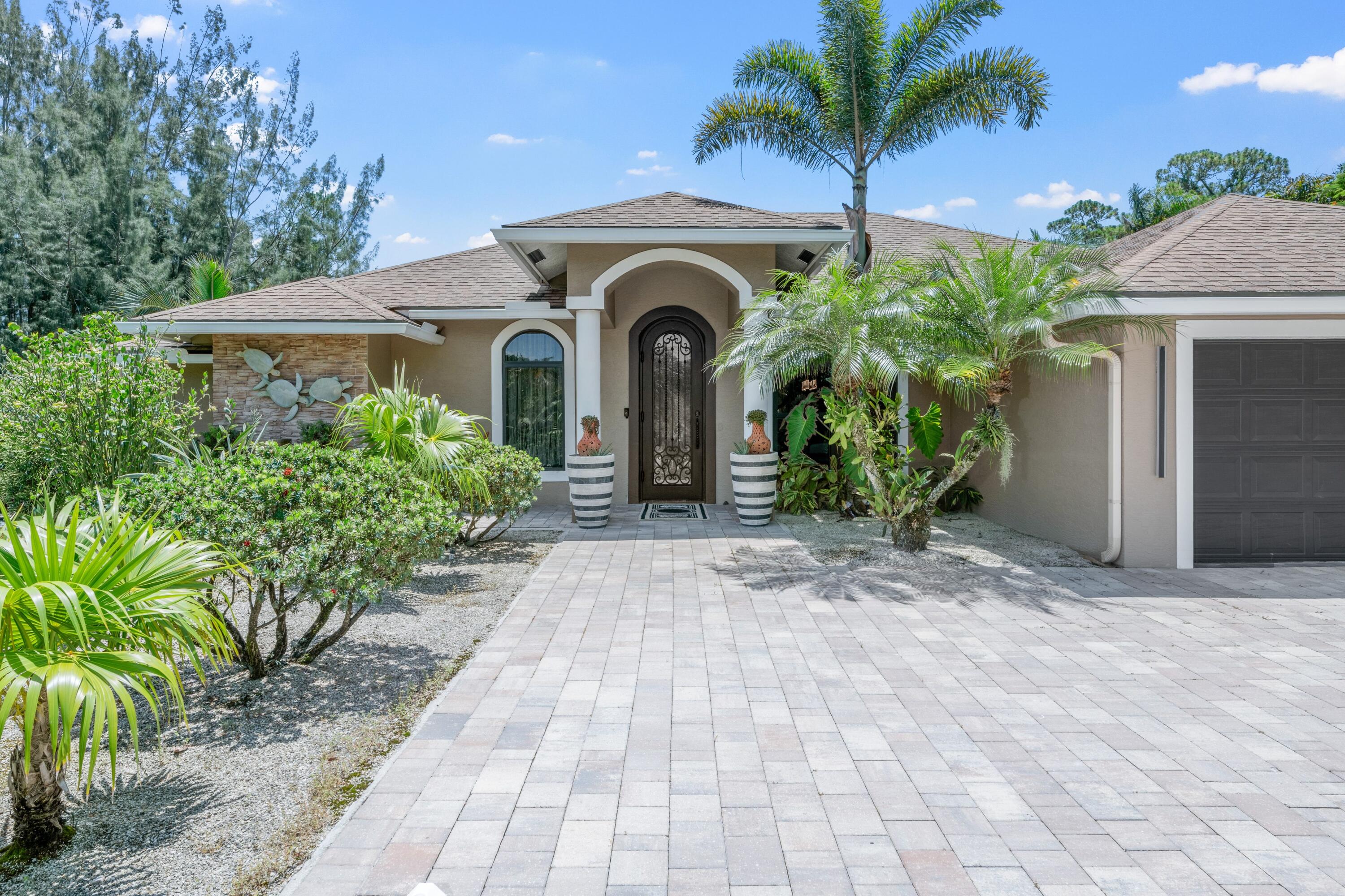 LOXAHATCHEE GROVES IN - Residential