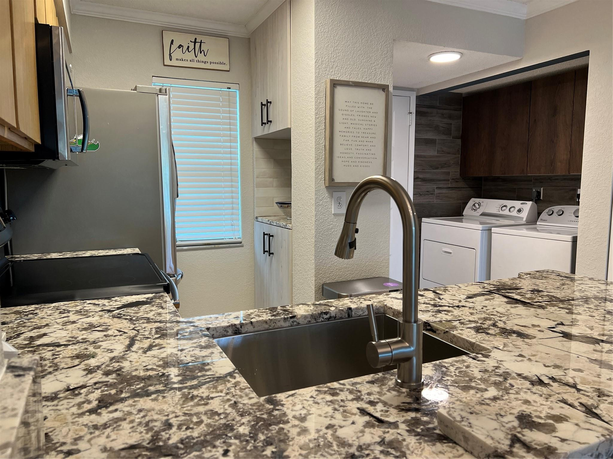 CYPRESS BEND CONDOMINIUM V - Residential Lease