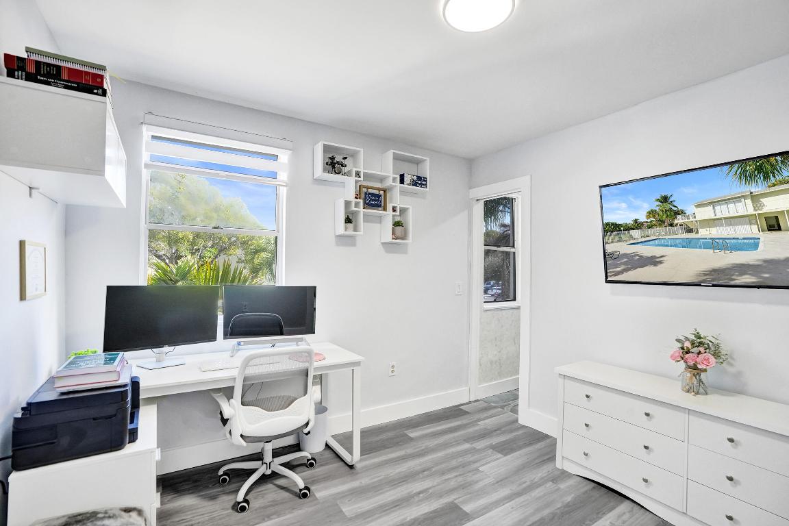 CRYSTAL VIEW TOWNHOMES - Residential