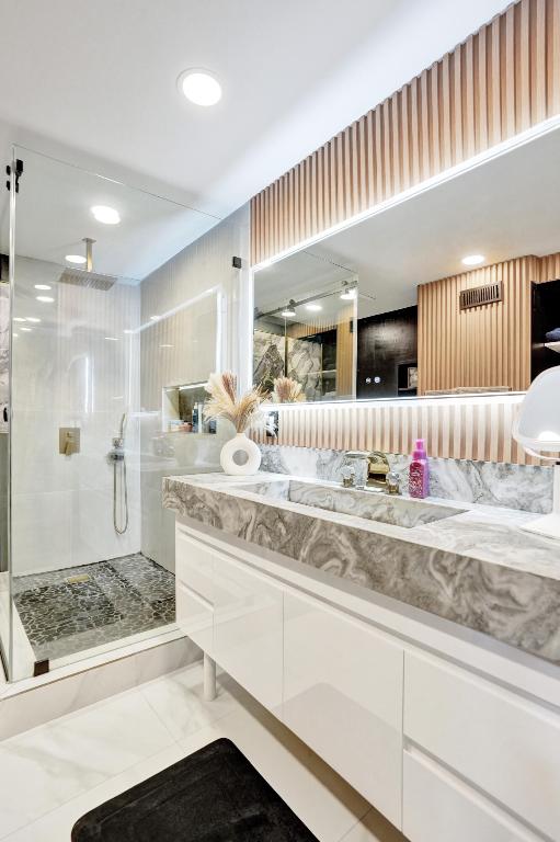 CRYSTAL VIEW TOWNHOMES - Residential