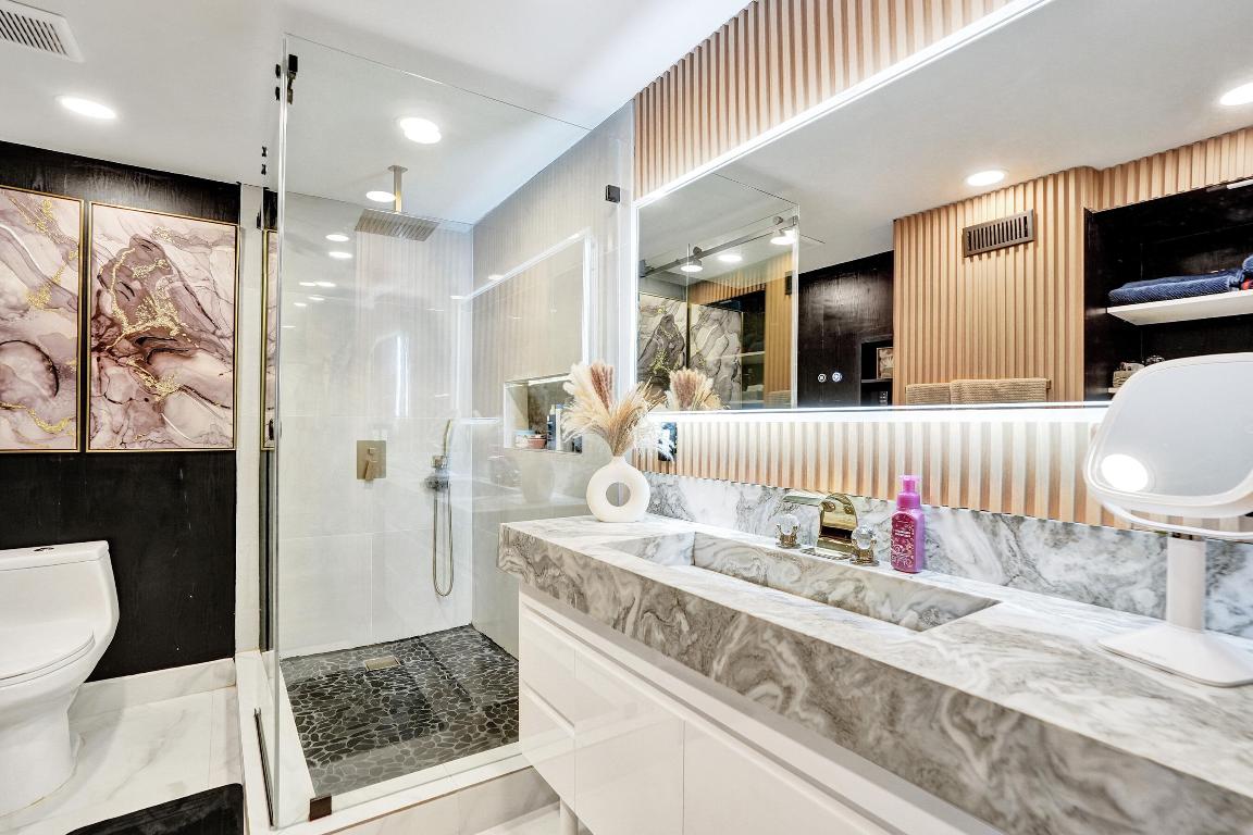 CRYSTAL VIEW TOWNHOMES - Residential