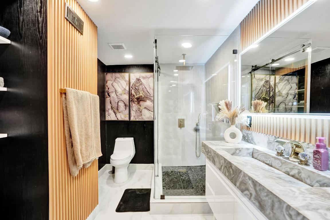 CRYSTAL VIEW TOWNHOMES - Residential