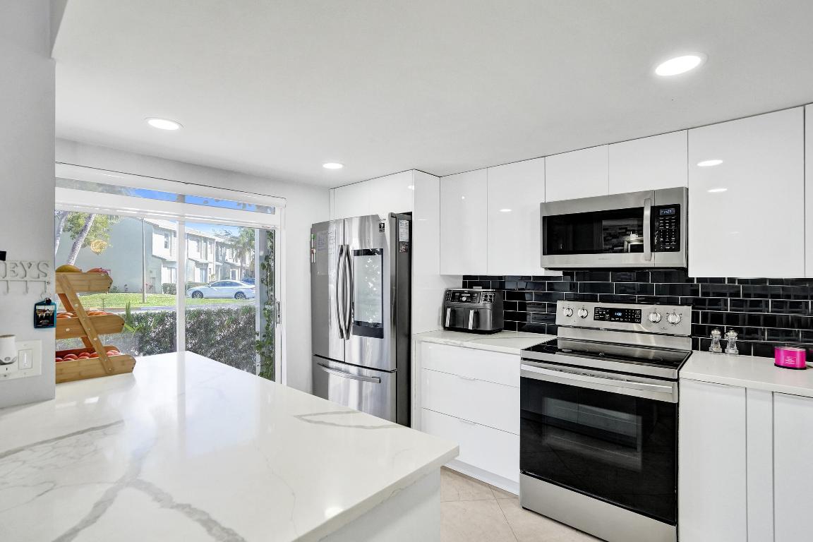 CRYSTAL VIEW TOWNHOMES - Residential