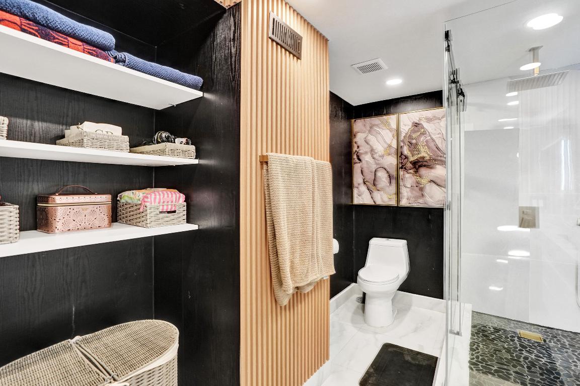 CRYSTAL VIEW TOWNHOMES - Residential