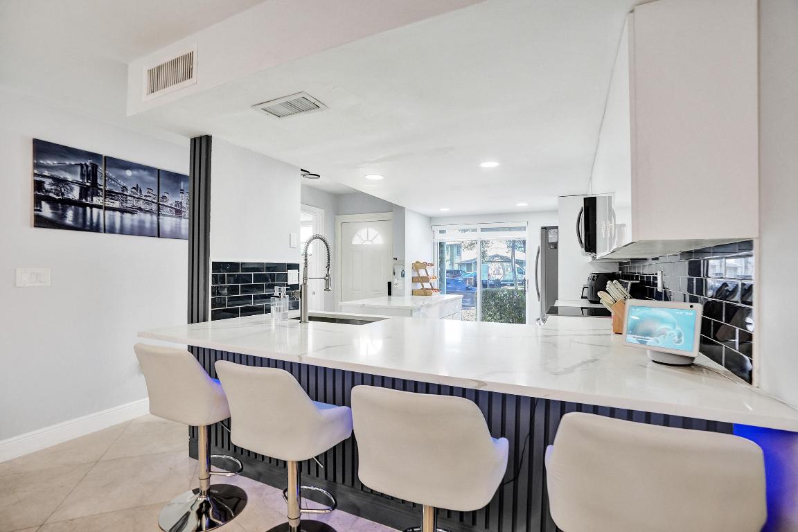 CRYSTAL VIEW TOWNHOMES - Residential
