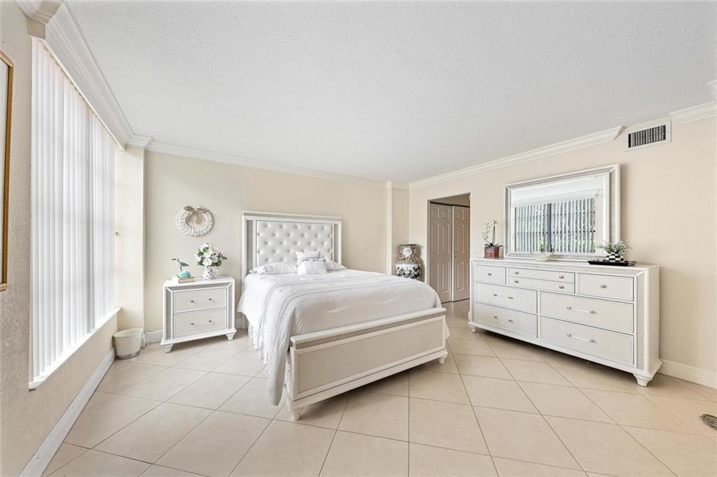 Boca Bayou - Residential