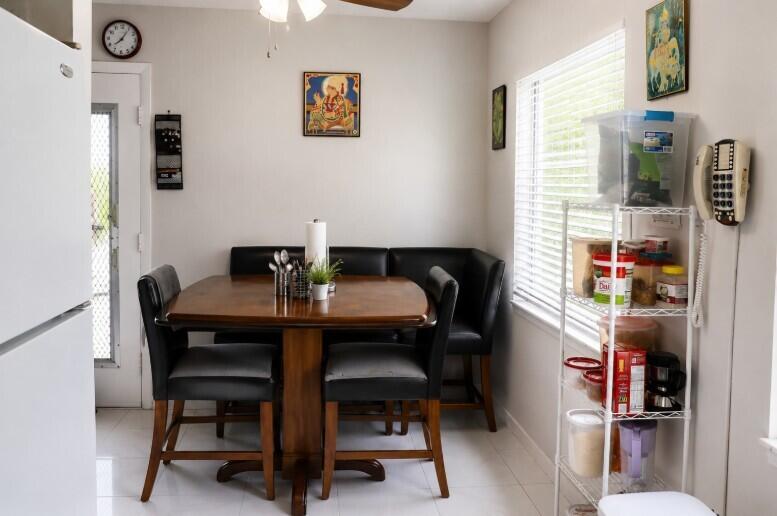 KINGS POINT BURGUNDY CONDOS - Residential Lease