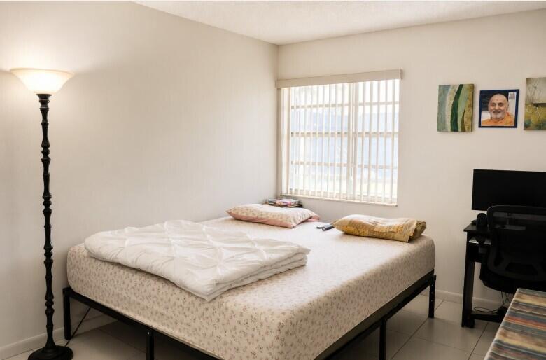 KINGS POINT BURGUNDY CONDOS - Residential Lease