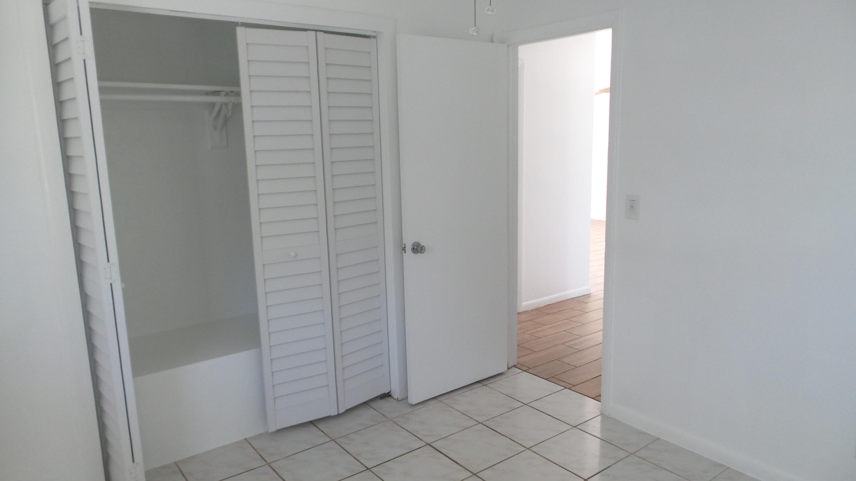 SUMMERTIME ISLES 1ST ADD - Residential Lease