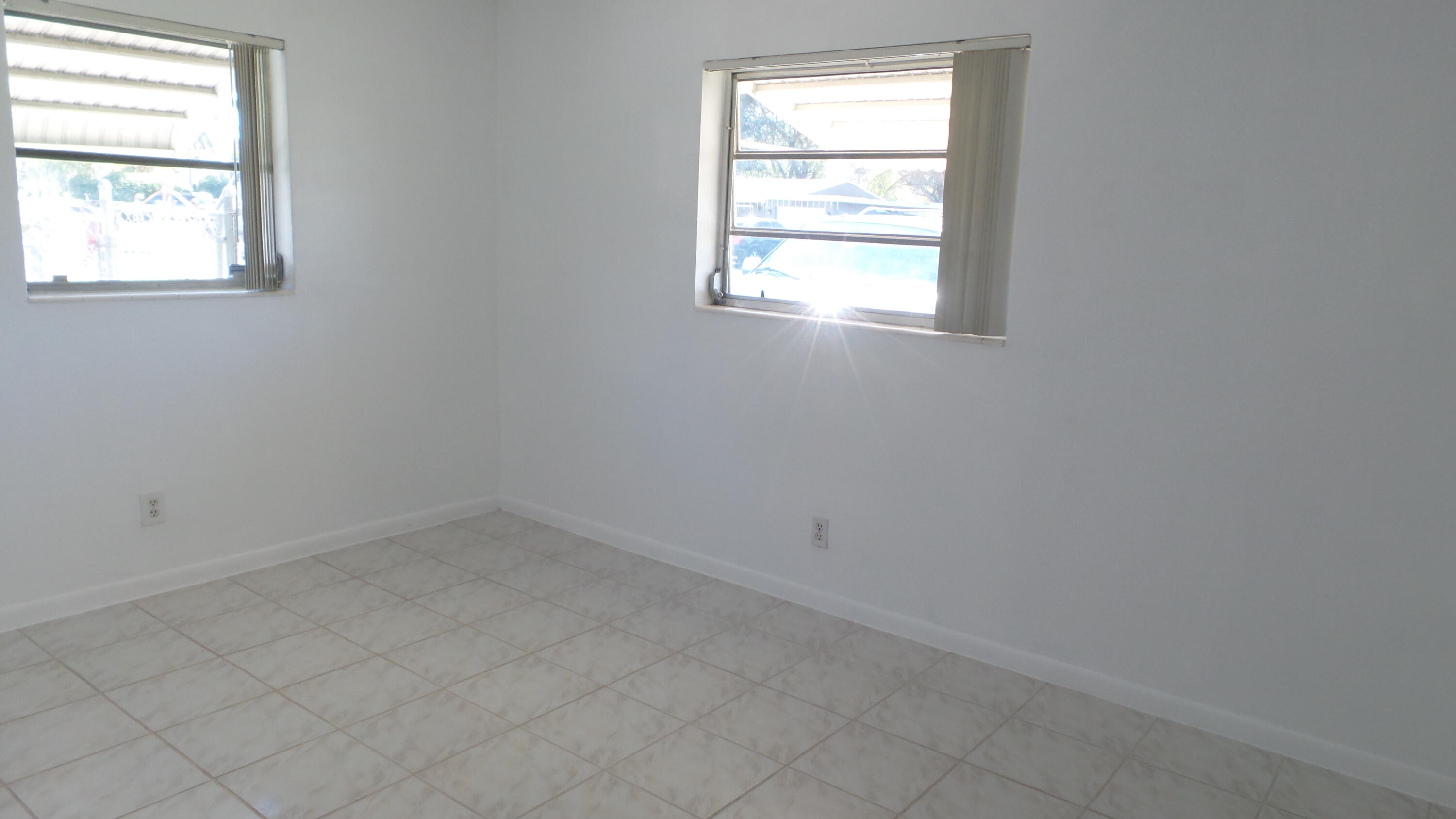 SUMMERTIME ISLES 1ST ADD - Residential Lease