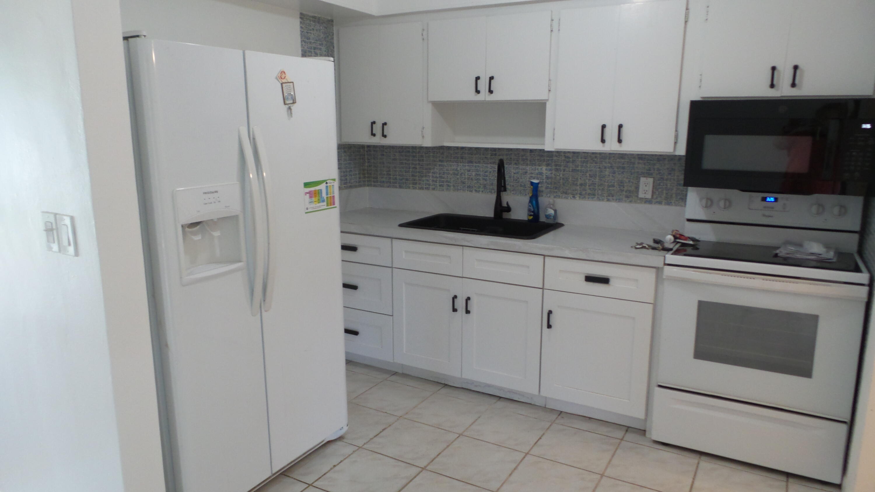 SUMMERTIME ISLES 1ST ADD - Residential Lease