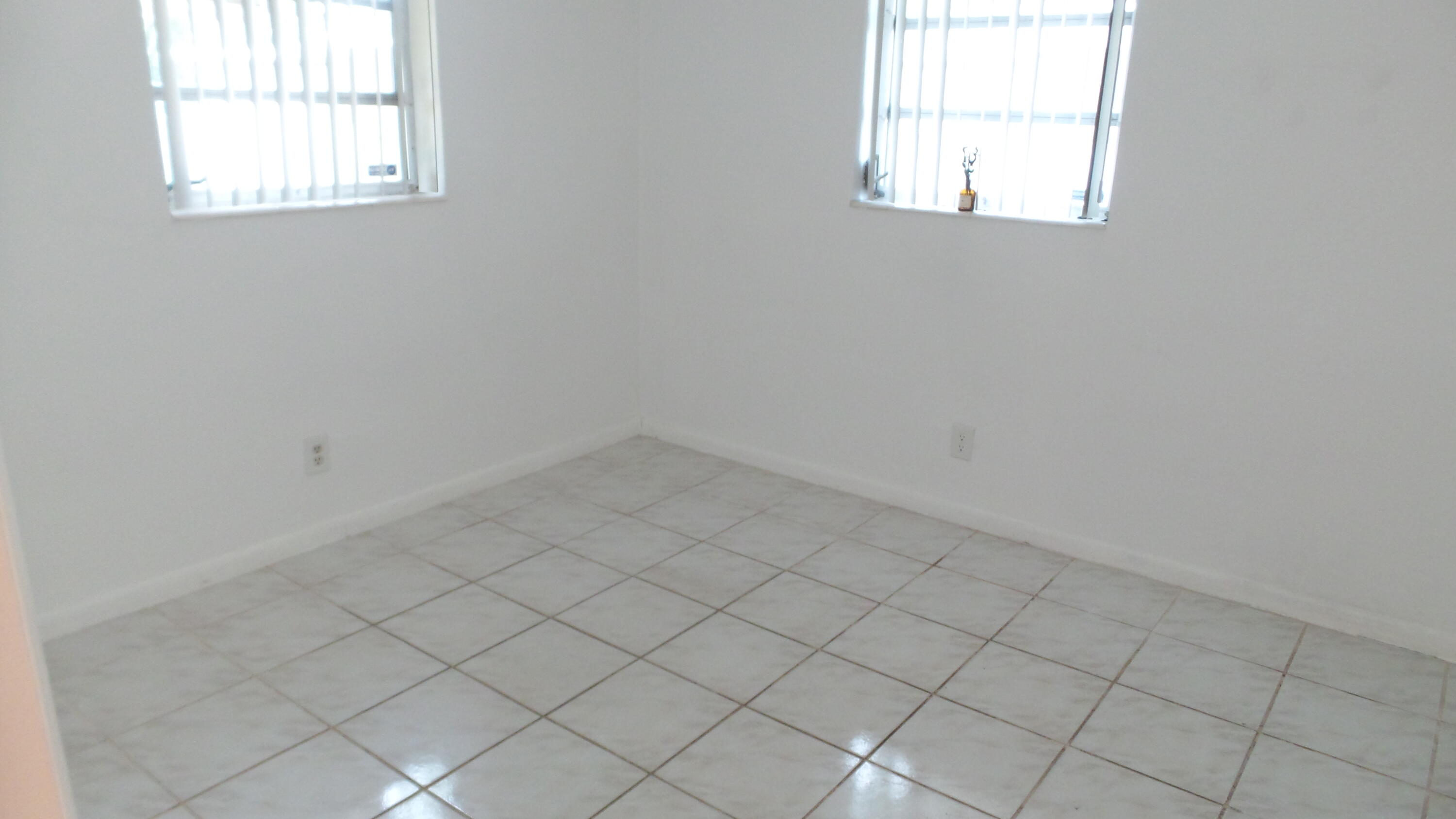 SUMMERTIME ISLES 1ST ADD - Residential Lease