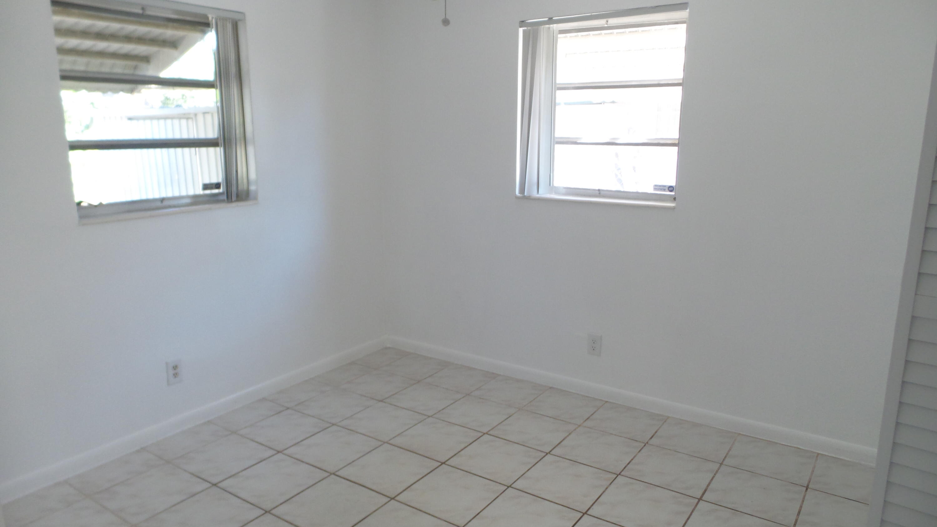 SUMMERTIME ISLES 1ST ADD - Residential Lease