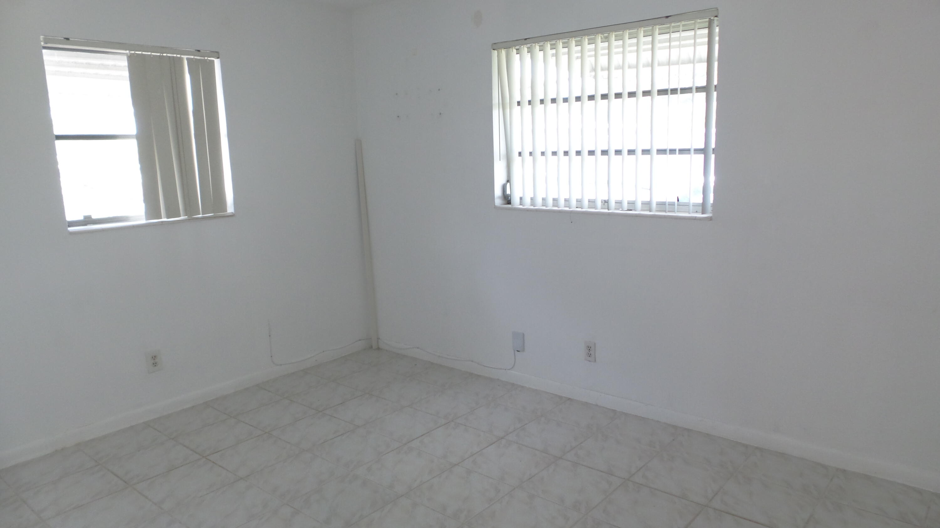 SUMMERTIME ISLES 1ST ADD - Residential Lease
