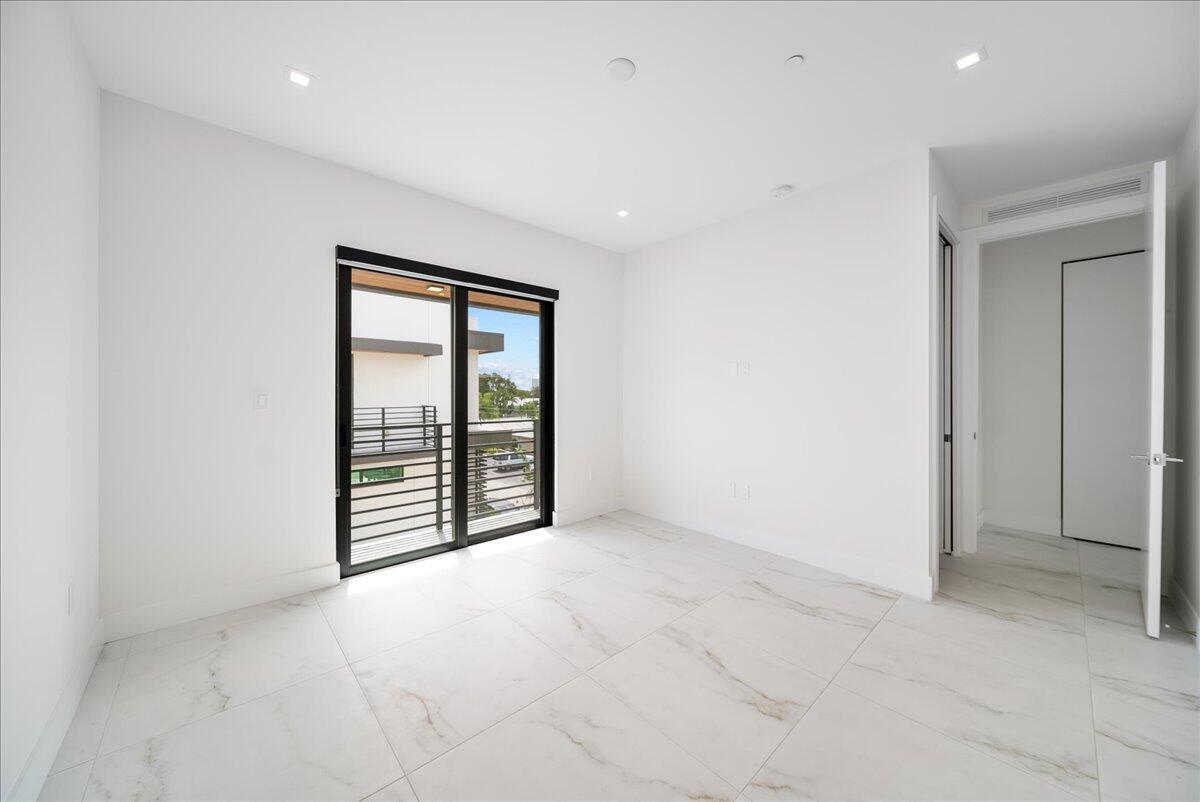 Lake Ridge - Residential Lease