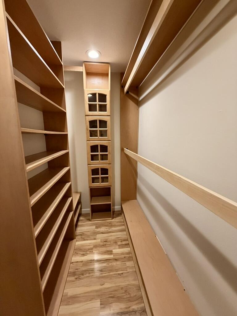 HAWTHORN - Residential Lease