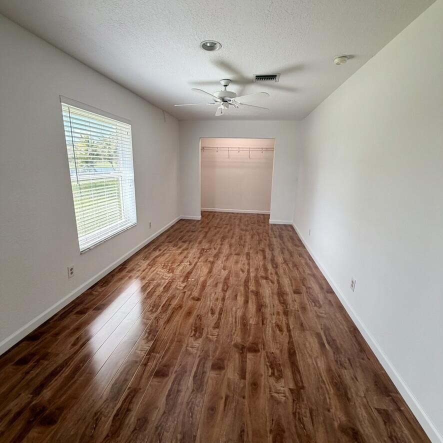 HAWTHORN - Residential Lease