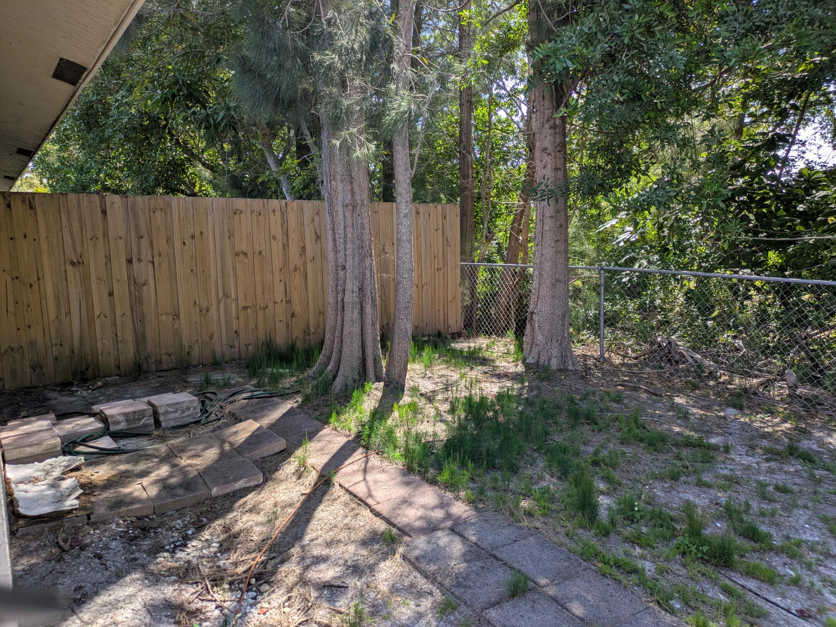 CORAL SPRINGS SUB NO 1 - Residential Lease