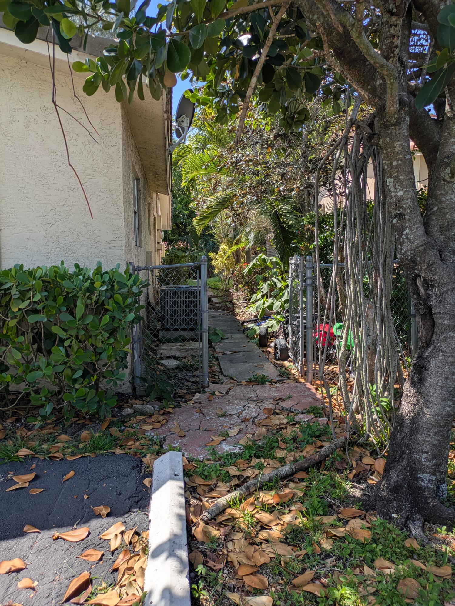 CORAL SPRINGS SUB NO 1 - Residential Lease