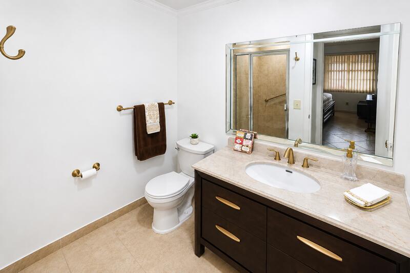 KINGS POINT BURGUNDY CONDOS - Residential