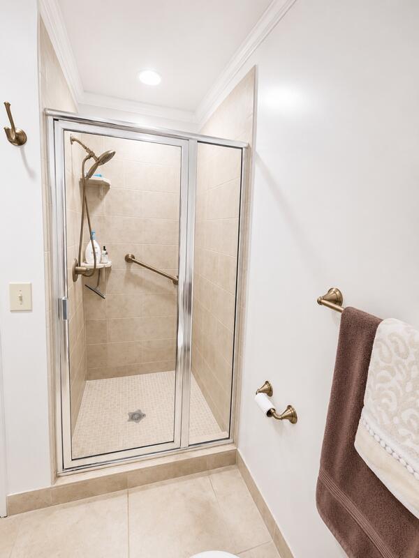KINGS POINT BURGUNDY CONDOS - Residential