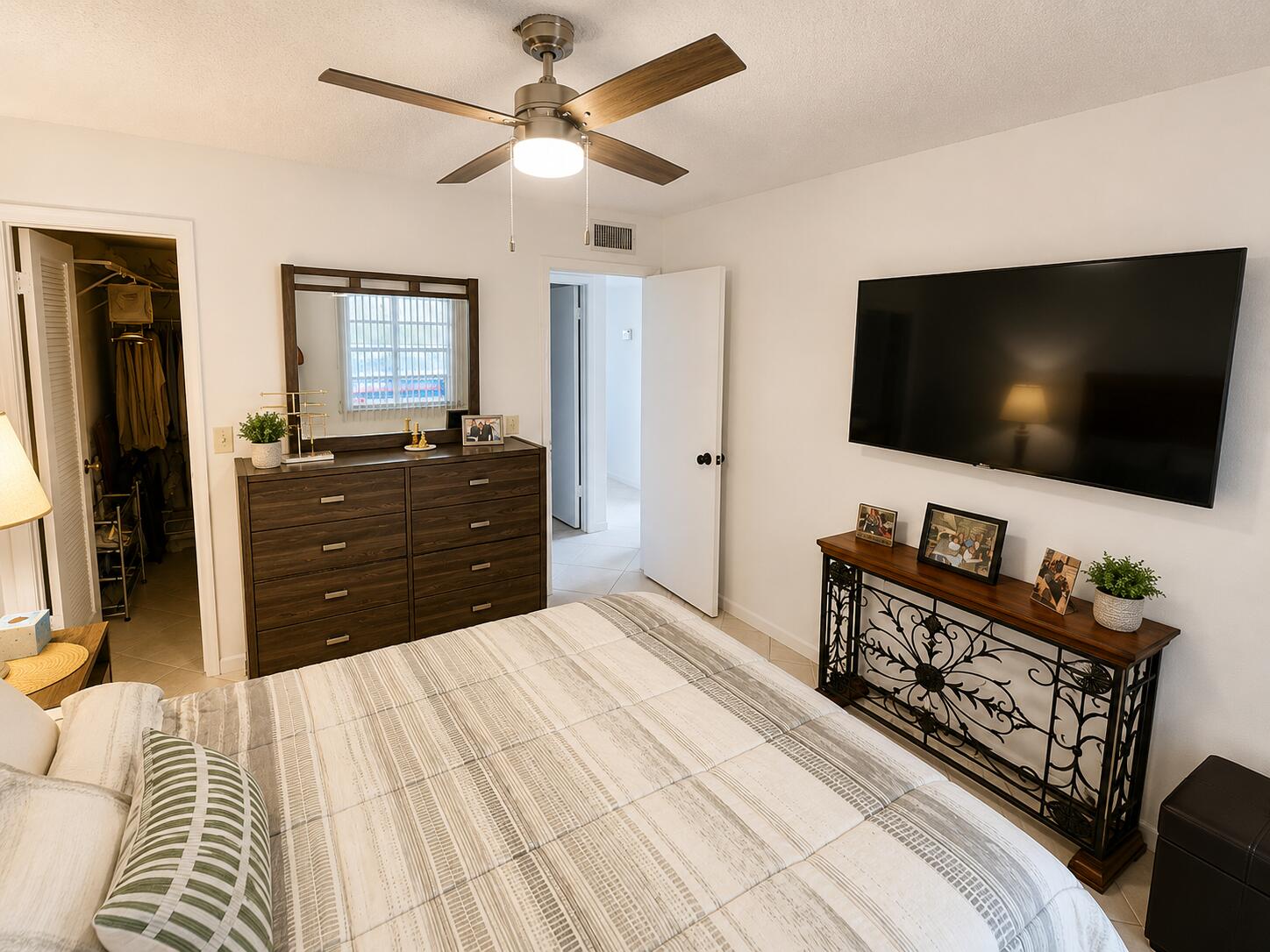 KINGS POINT BURGUNDY CONDOS - Residential