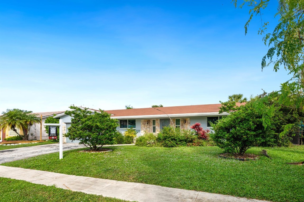 EDGEFIELD - Residential