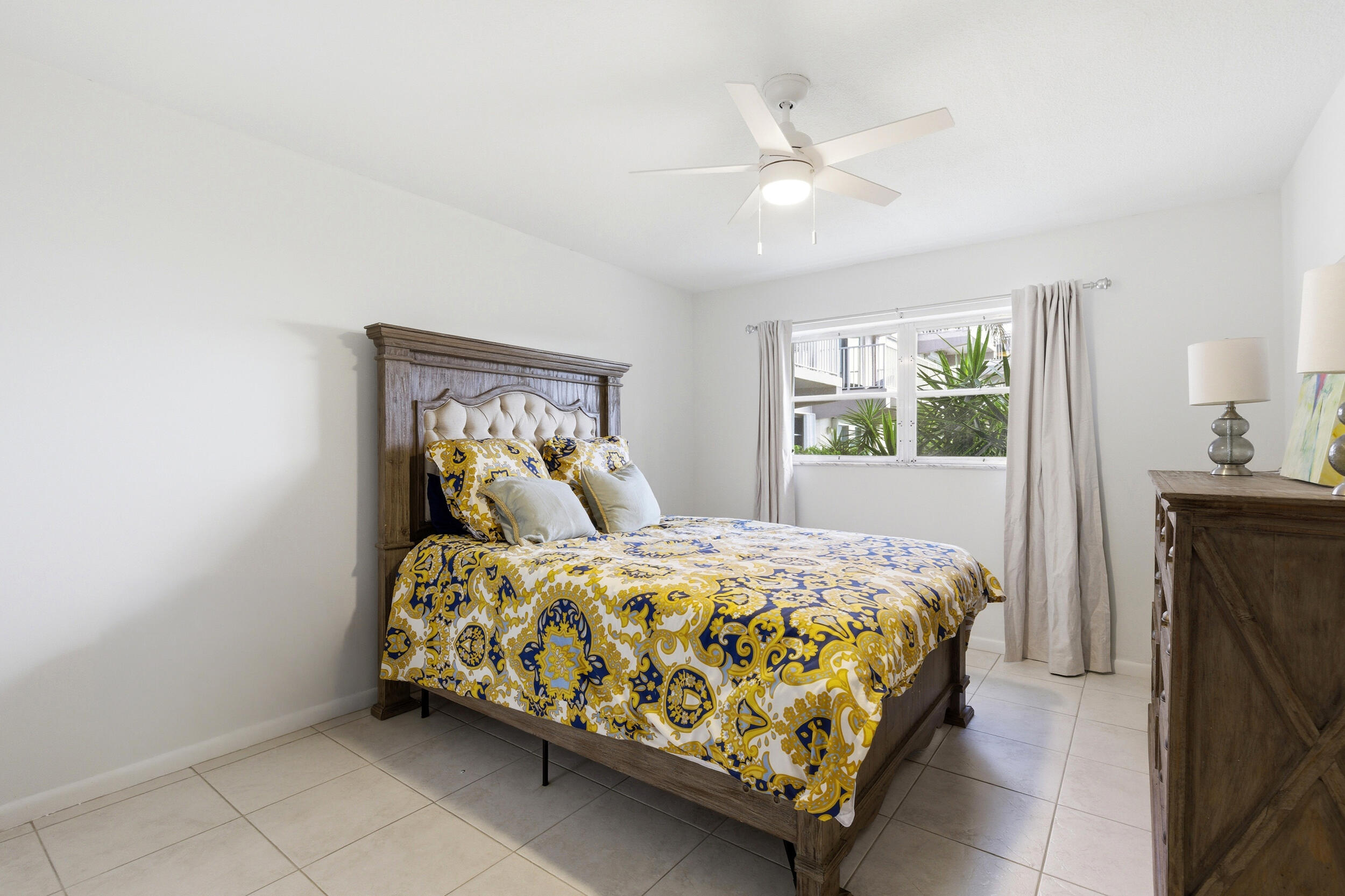 ISLAND TOWERS INC CONDO - Residential