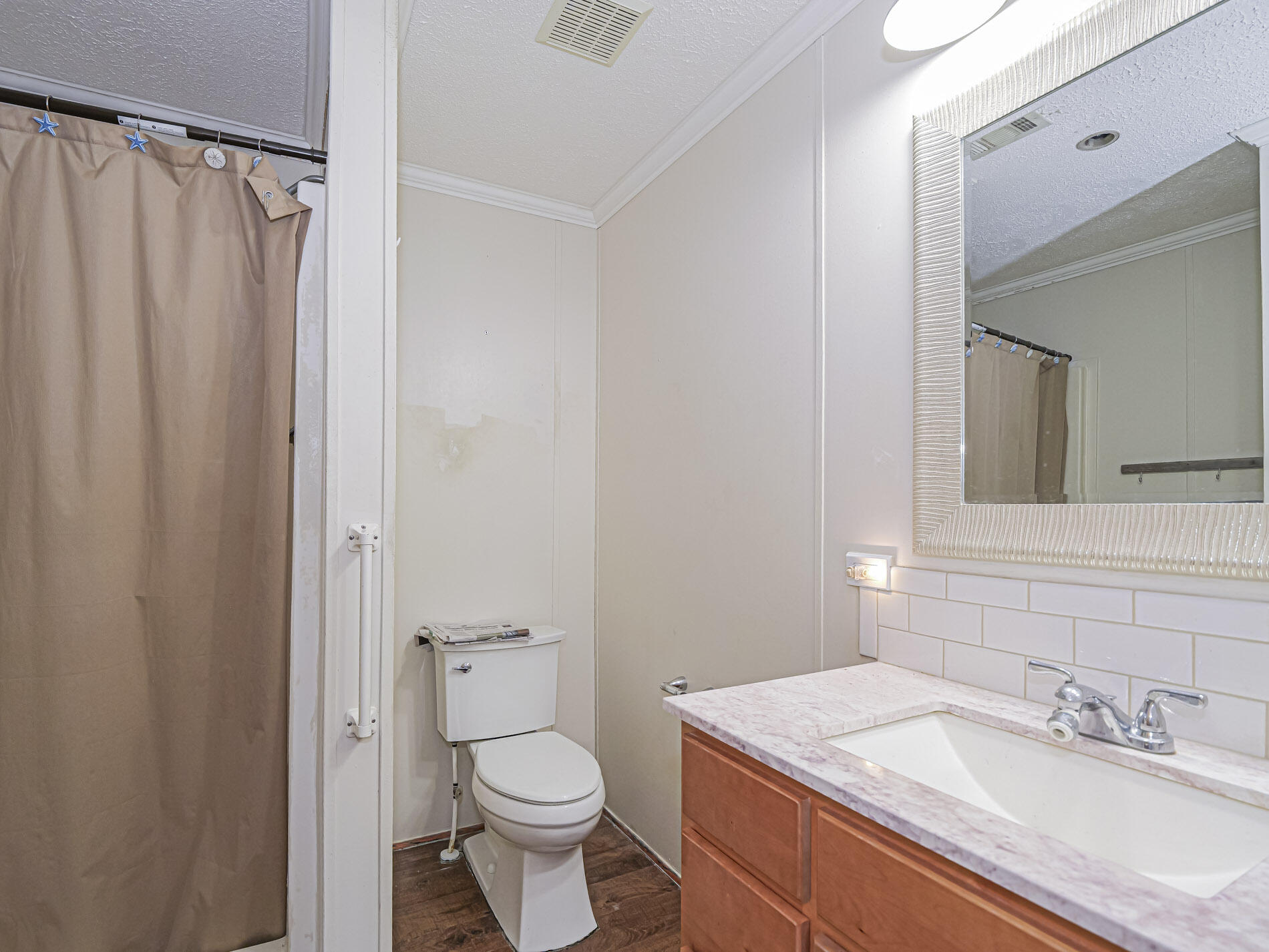 BREEZY VILLAGE MOBILE HOME SUBDIVISION UNIT 1 - Residential