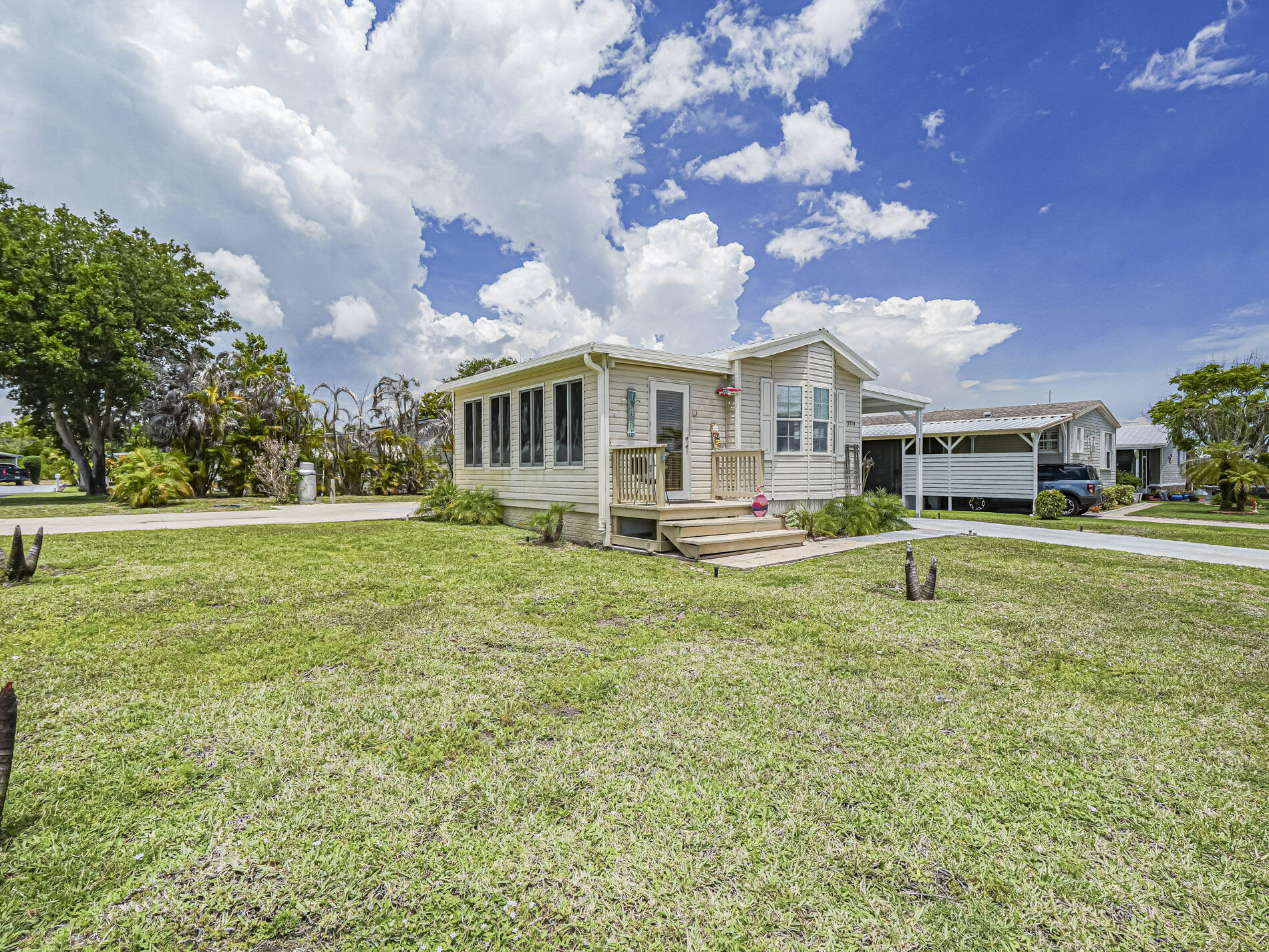 BREEZY VILLAGE MOBILE HOME SUBDIVISION UNIT 1 - Residential