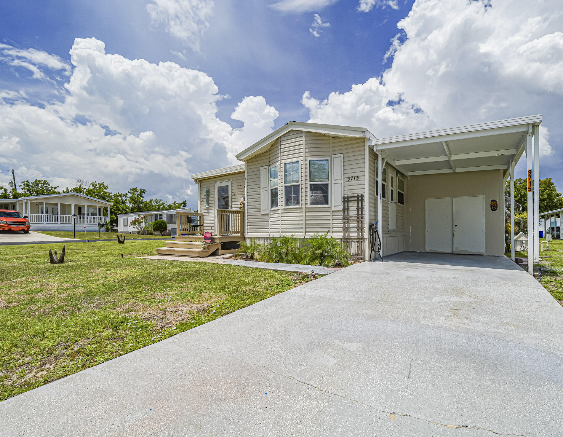 BREEZY VILLAGE MOBILE HOME SUBDIVISION UNIT 1 - Residential