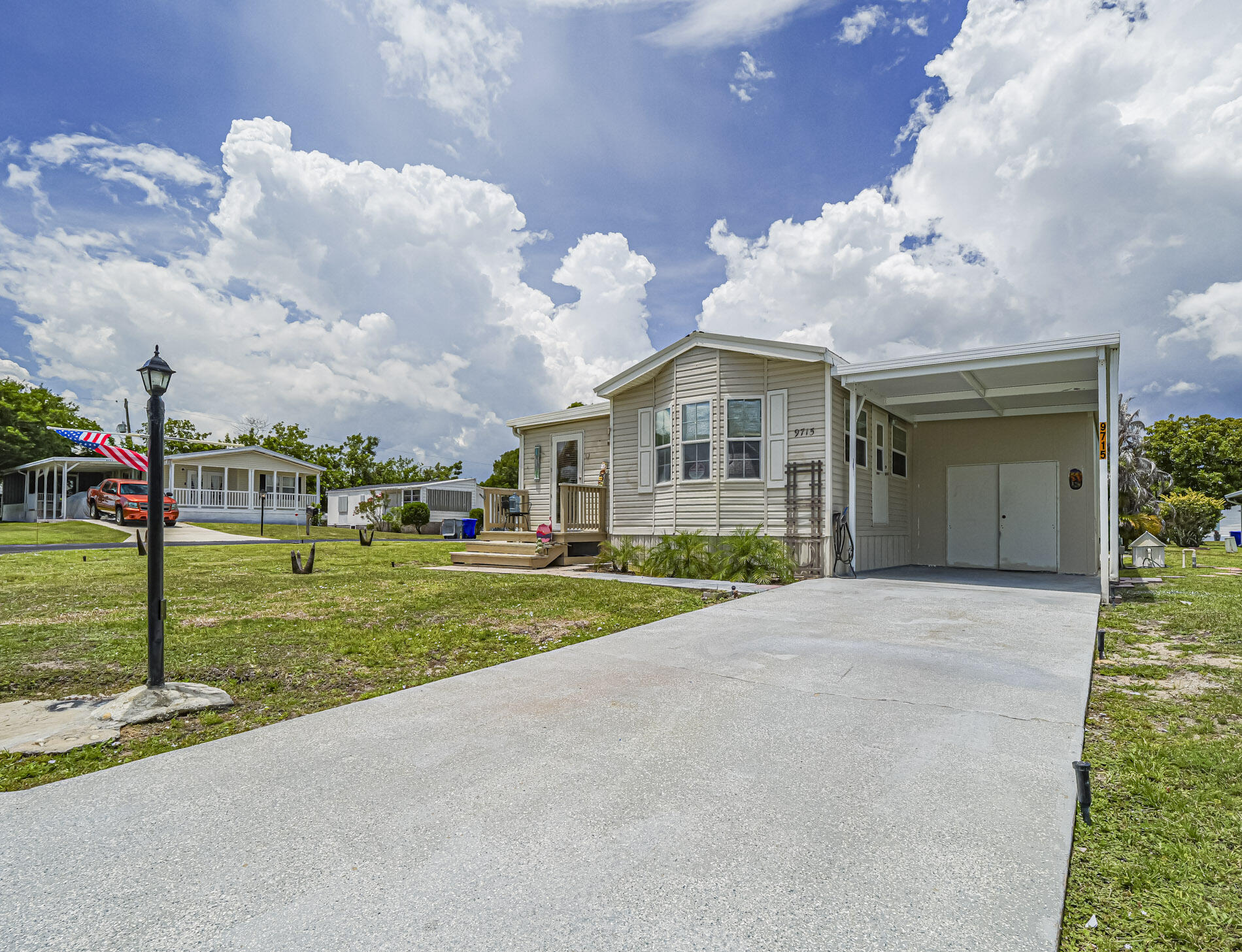 BREEZY VILLAGE MOBILE HOME SUBDIVISION UNIT 1 - Residential