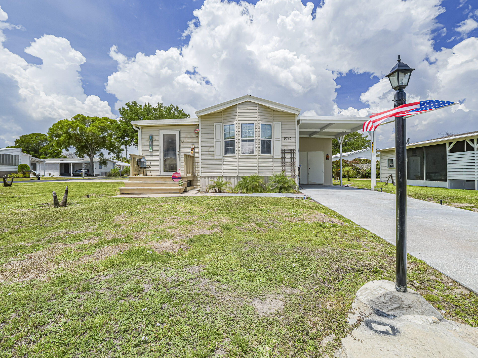 BREEZY VILLAGE MOBILE HOME SUBDIVISION UNIT 1 - Residential
