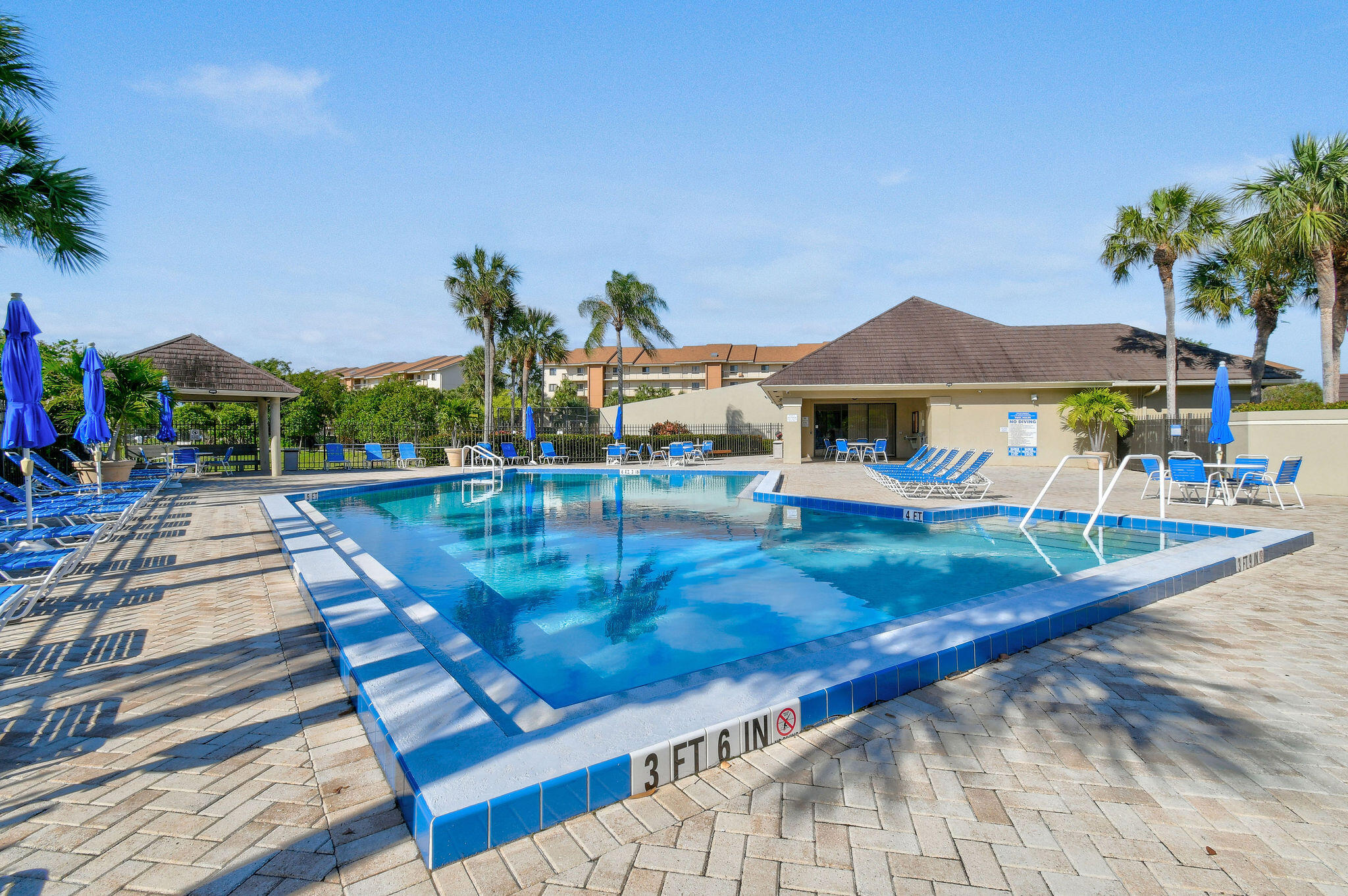 LAKES AT THE BLUFFS - Residential Lease