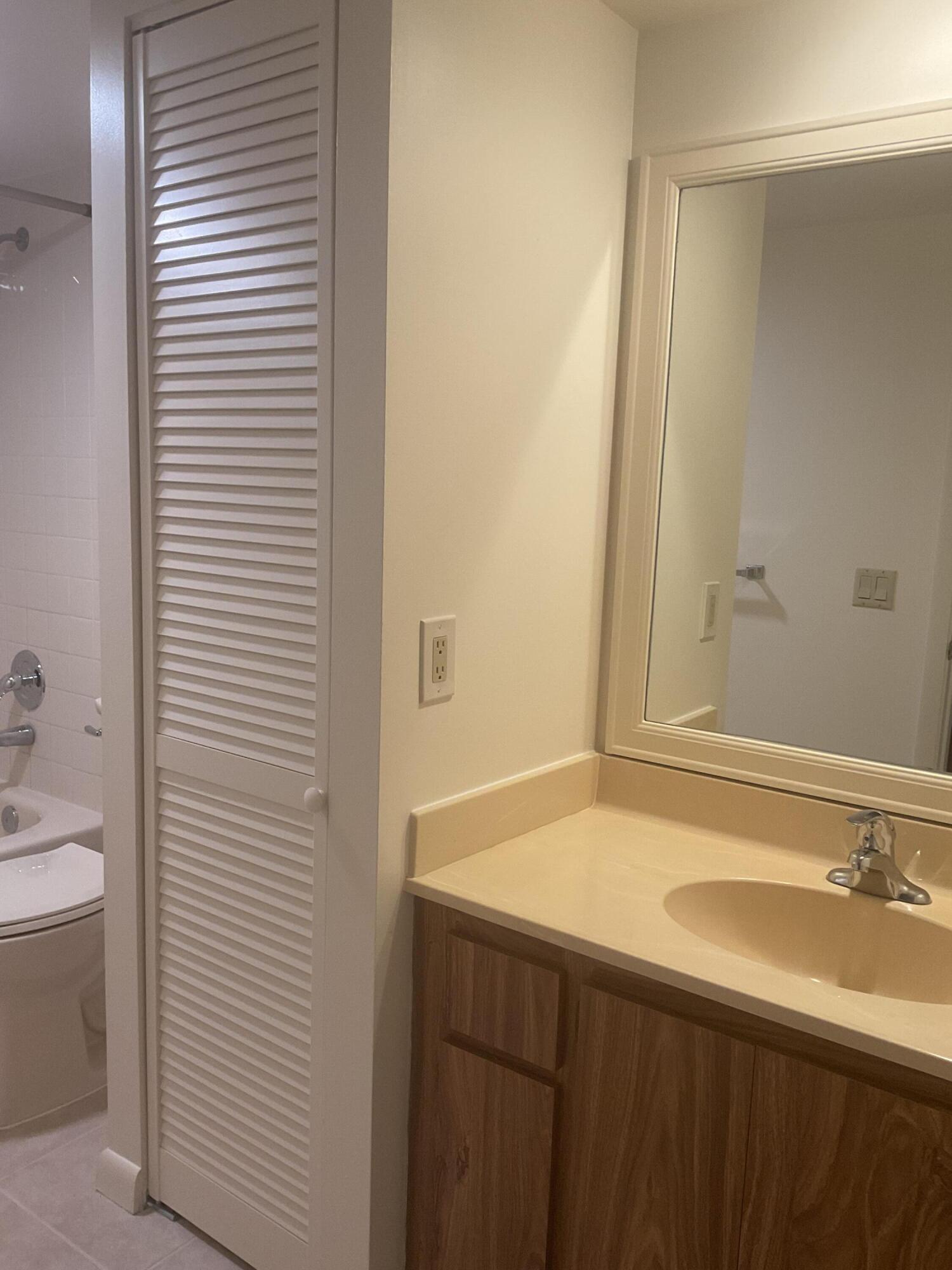 LAKES AT THE BLUFFS - Residential Lease