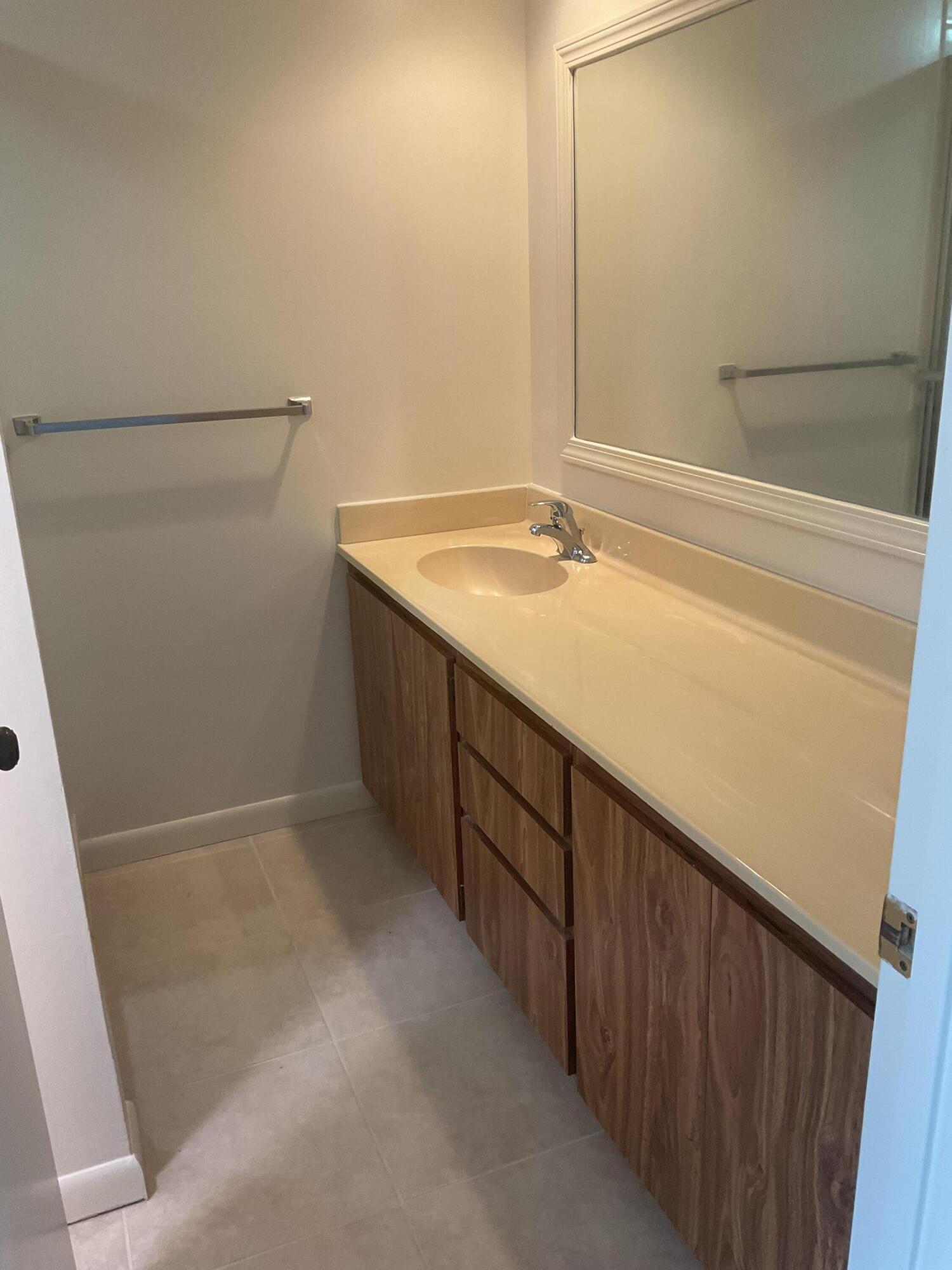 LAKES AT THE BLUFFS - Residential Lease