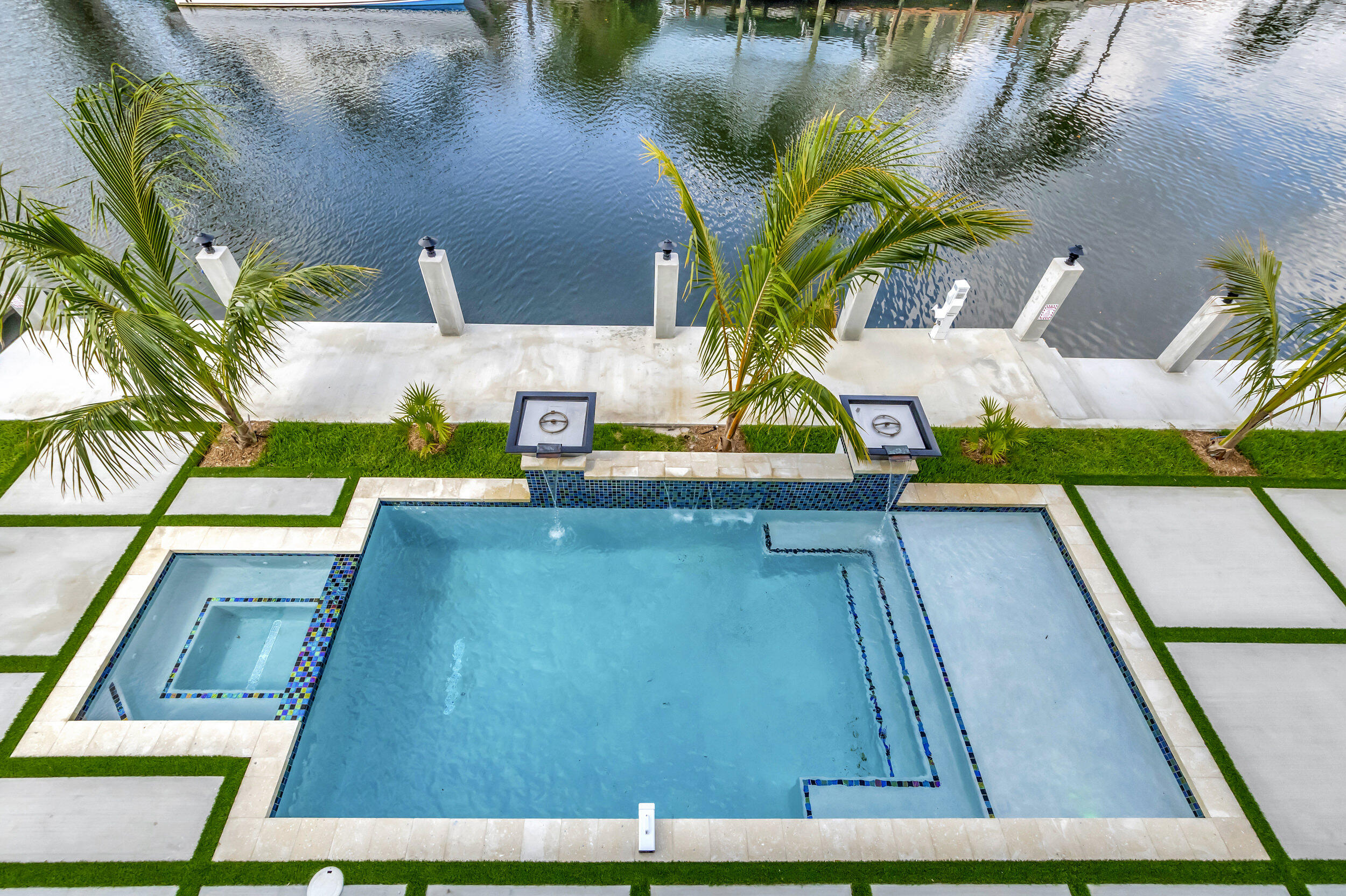 BOCA HARBOUR ISLAND SEC - Residential