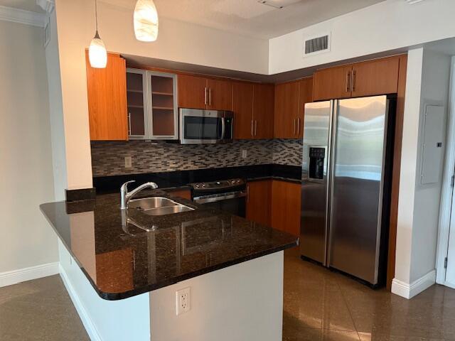 PRADO CONDO - Residential Lease
