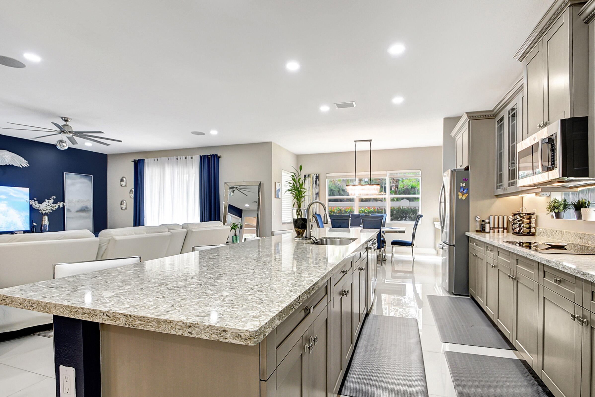 DILLRUN ESTATES - Residential Lease