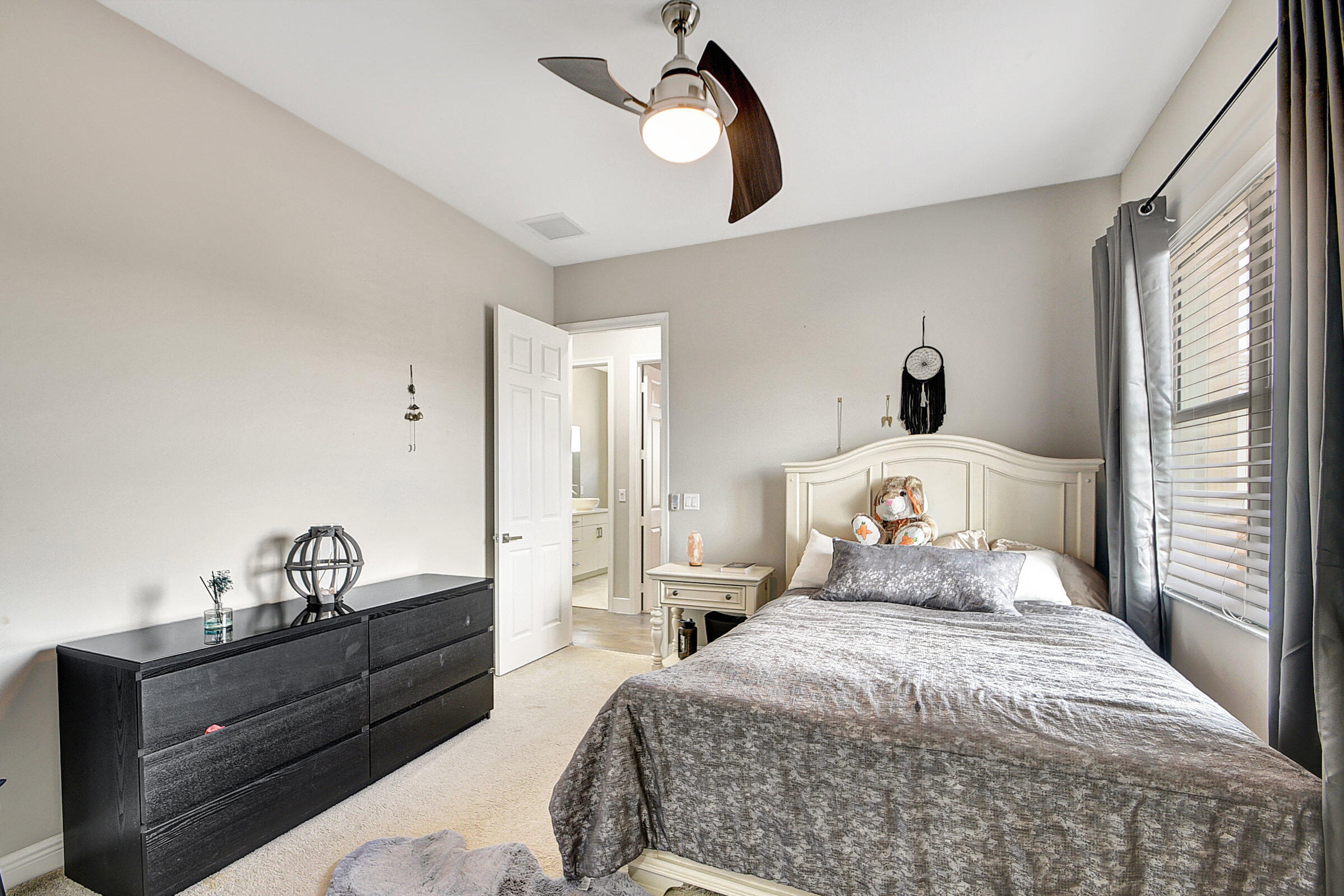 DILLRUN ESTATES - Residential Lease