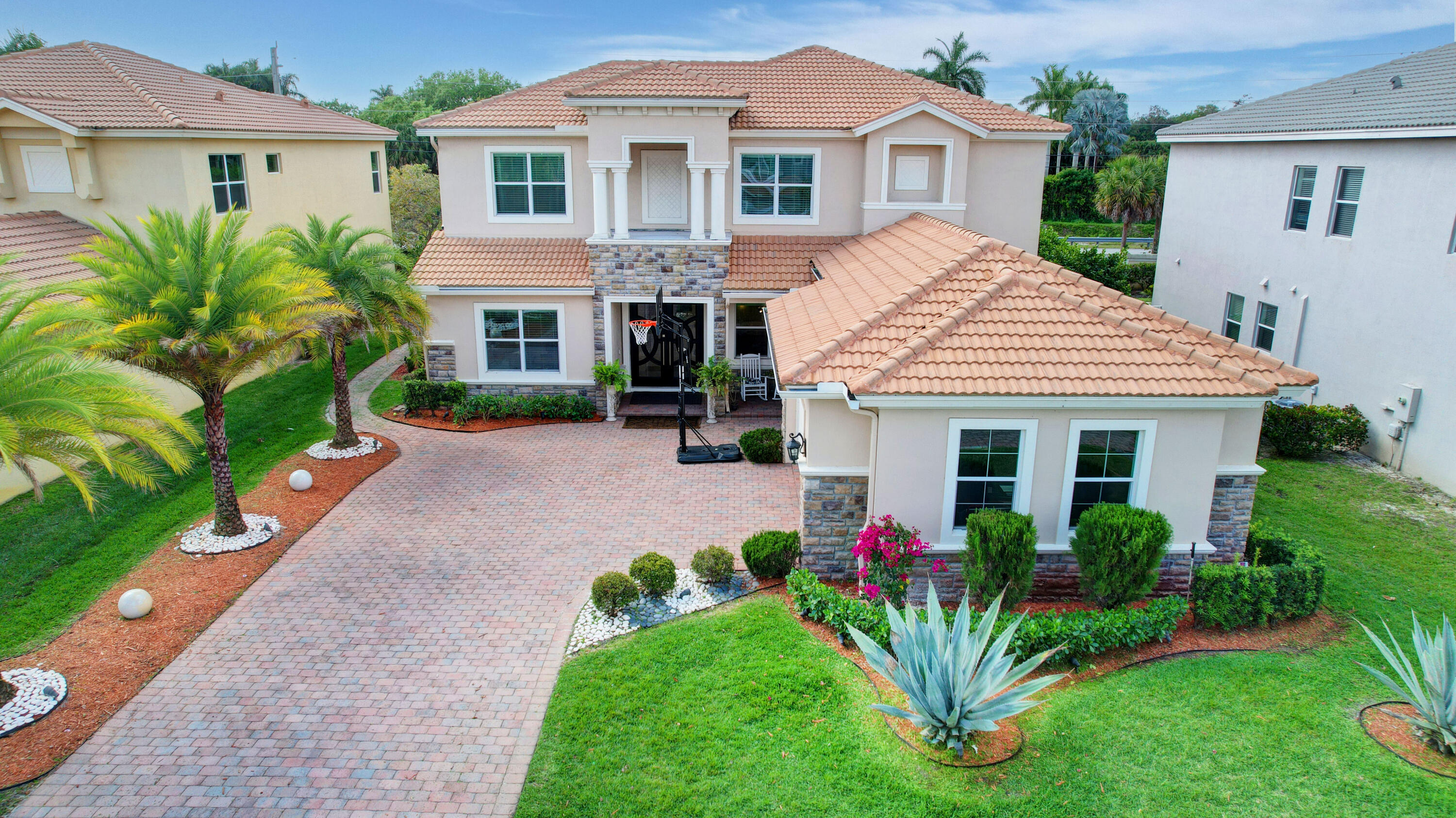 DILLRUN ESTATES - Residential Lease