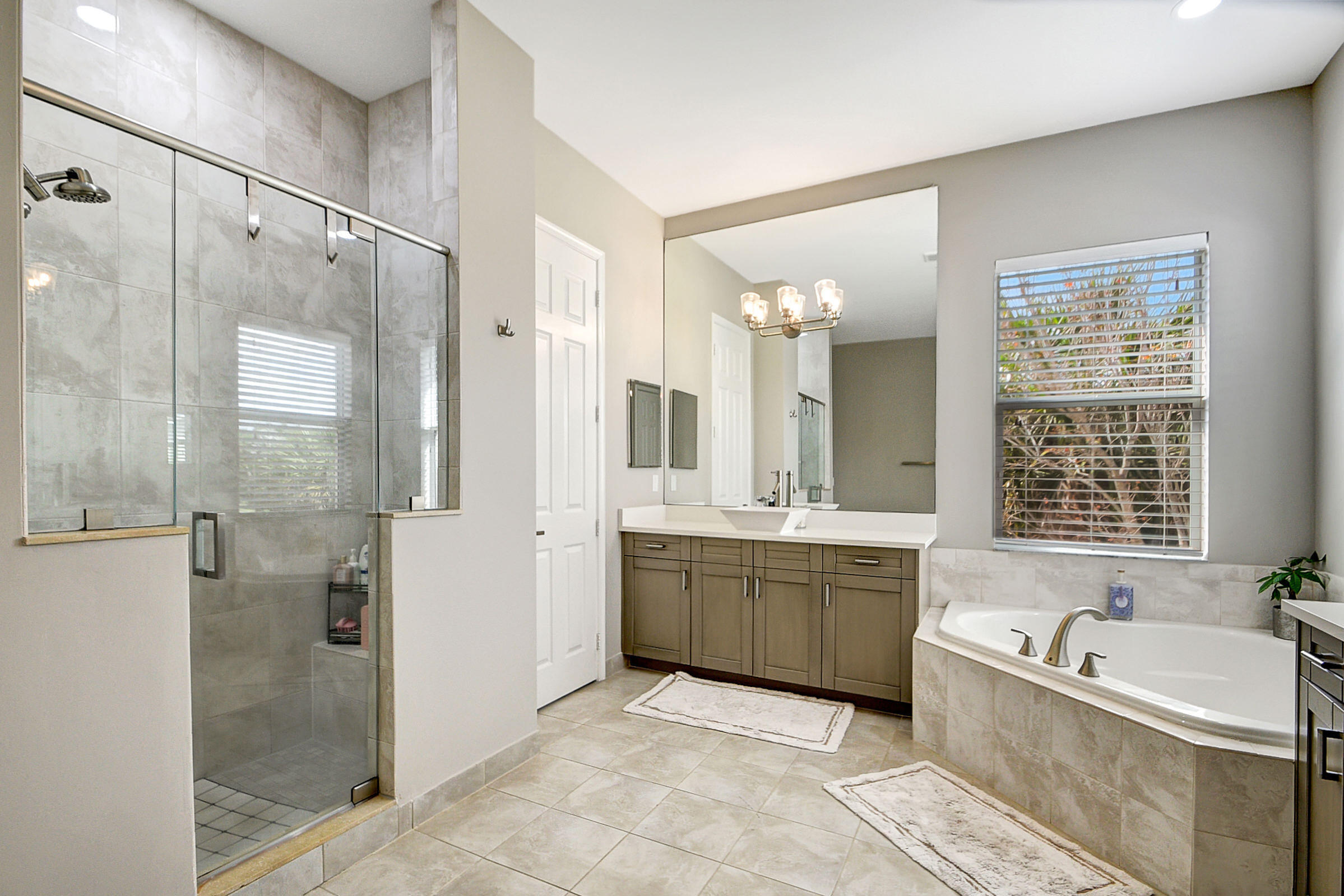 DILLRUN ESTATES - Residential Lease